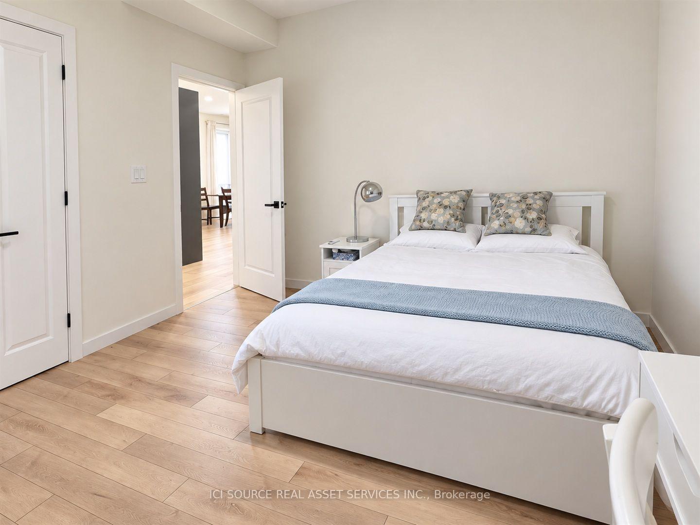 Photo 2 of 1221 Meadowlands Drive E, Ottawa, City View/Skyline/Fisher Heights/Parkwood Hills — HOMEH