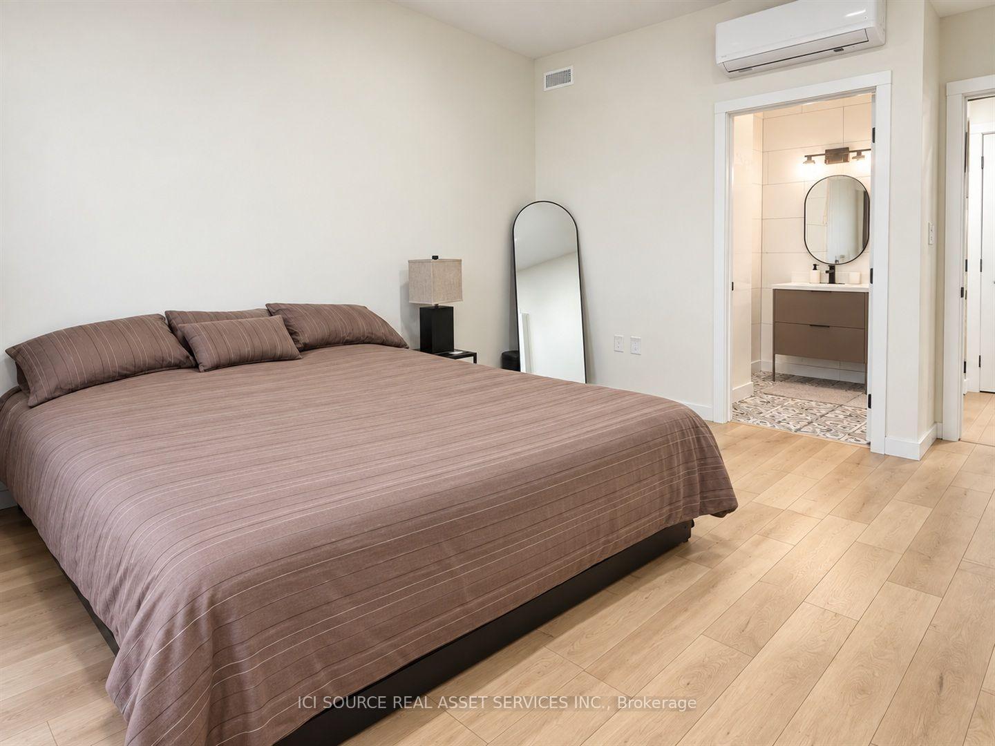 Photo 17 of 1221 Meadowlands Drive E, Ottawa, City View/Skyline/Fisher Heights/Parkwood Hills — HOMEH