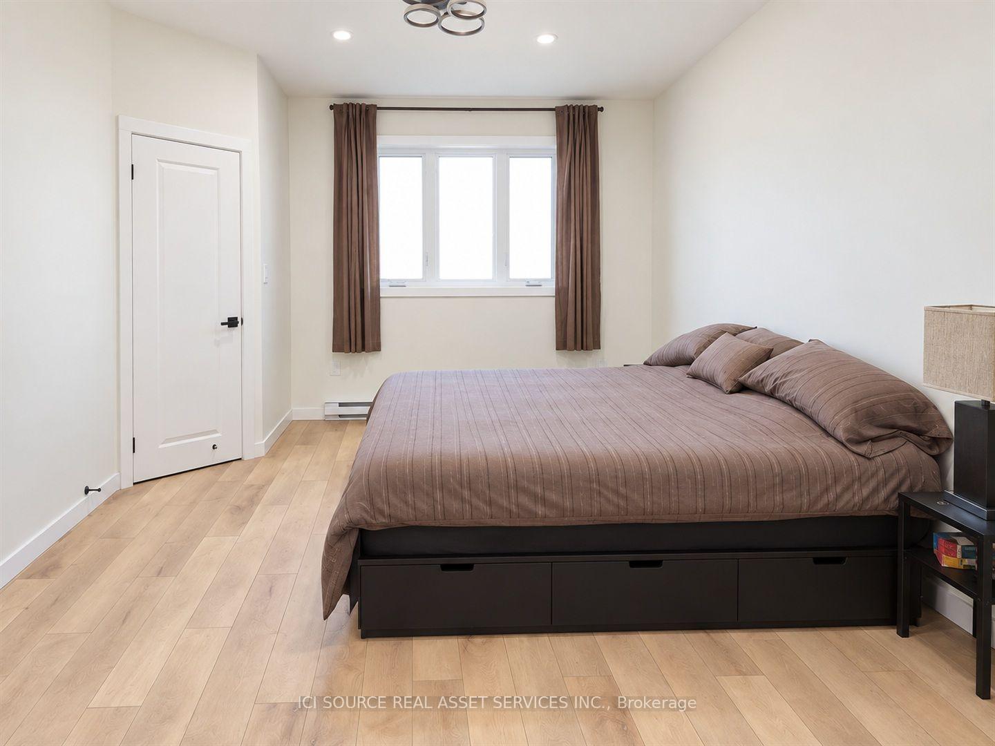 Photo 20 of 1221 Meadowlands Drive E, Ottawa, City View/Skyline/Fisher Heights/Parkwood Hills — HOMEH