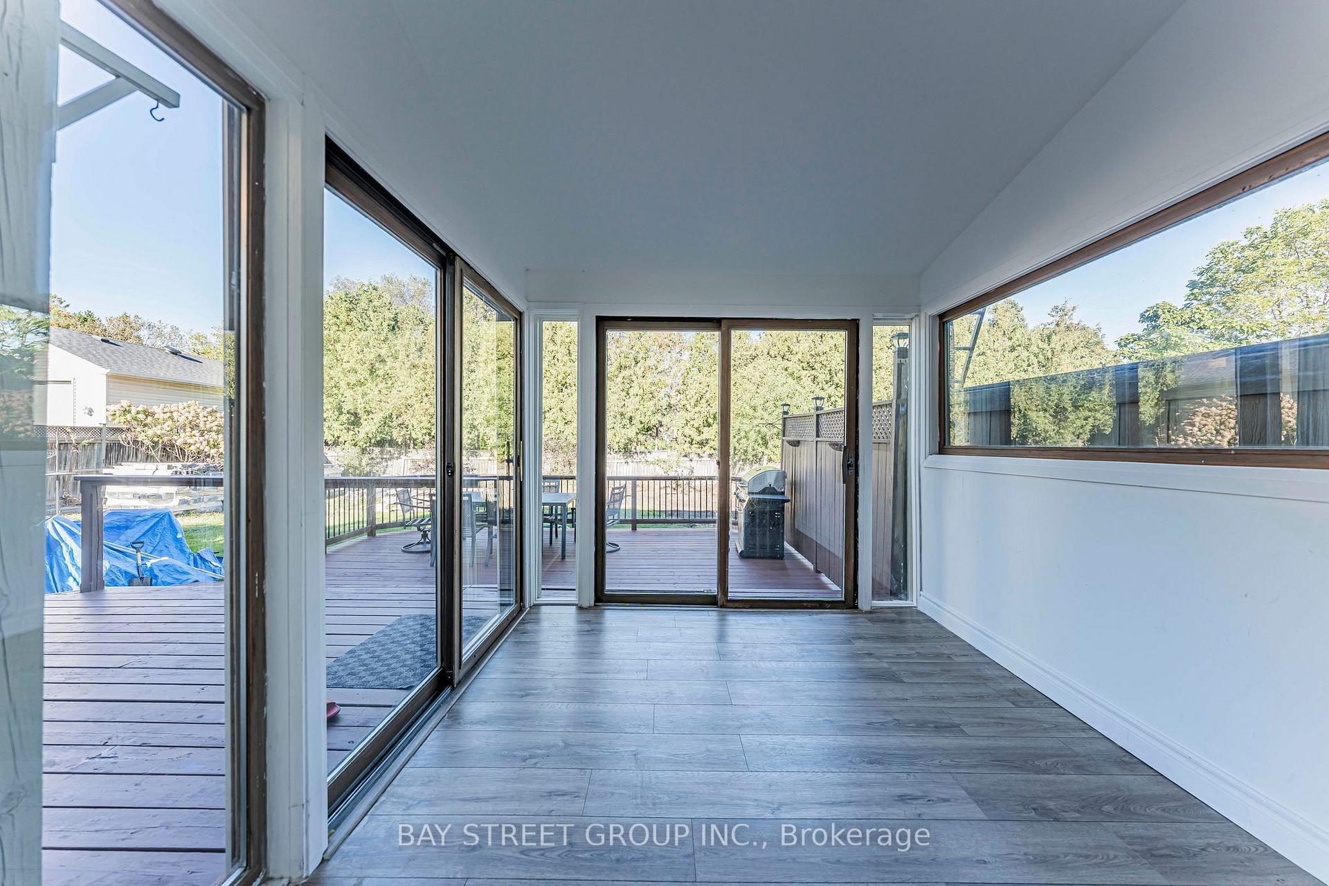 Photo 14 of 1111 Kent Avenue, Oakville, College Park — HOMEH