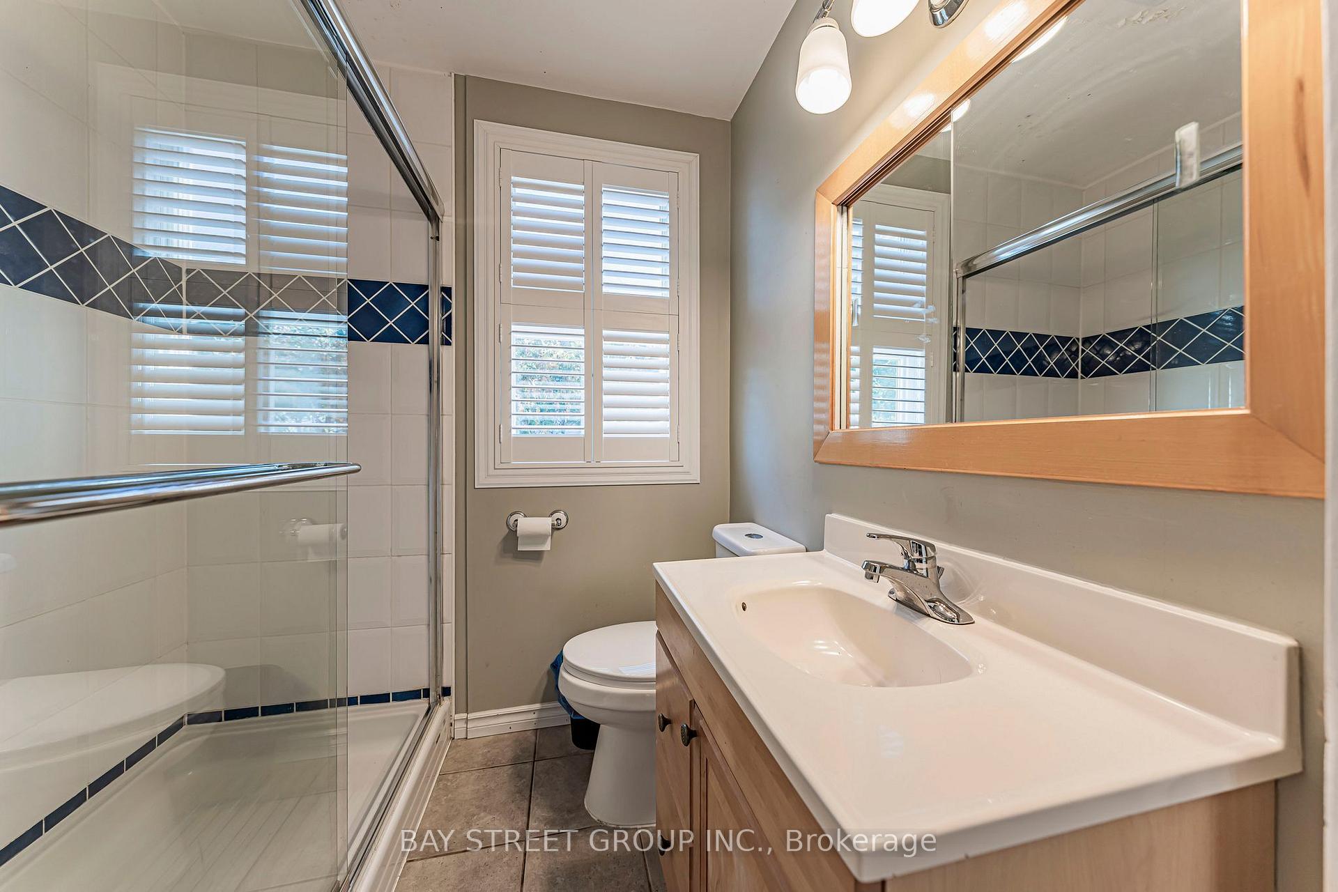 Photo 17 of 1111 Kent Avenue, Oakville, College Park — HOMEH