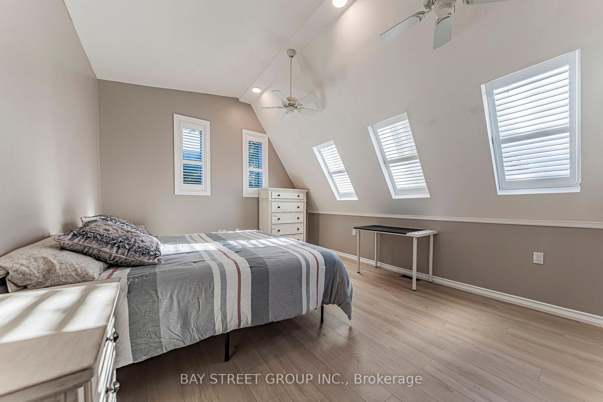 Photo 21 of 1111 Kent Avenue, Oakville, College Park — HOMEH