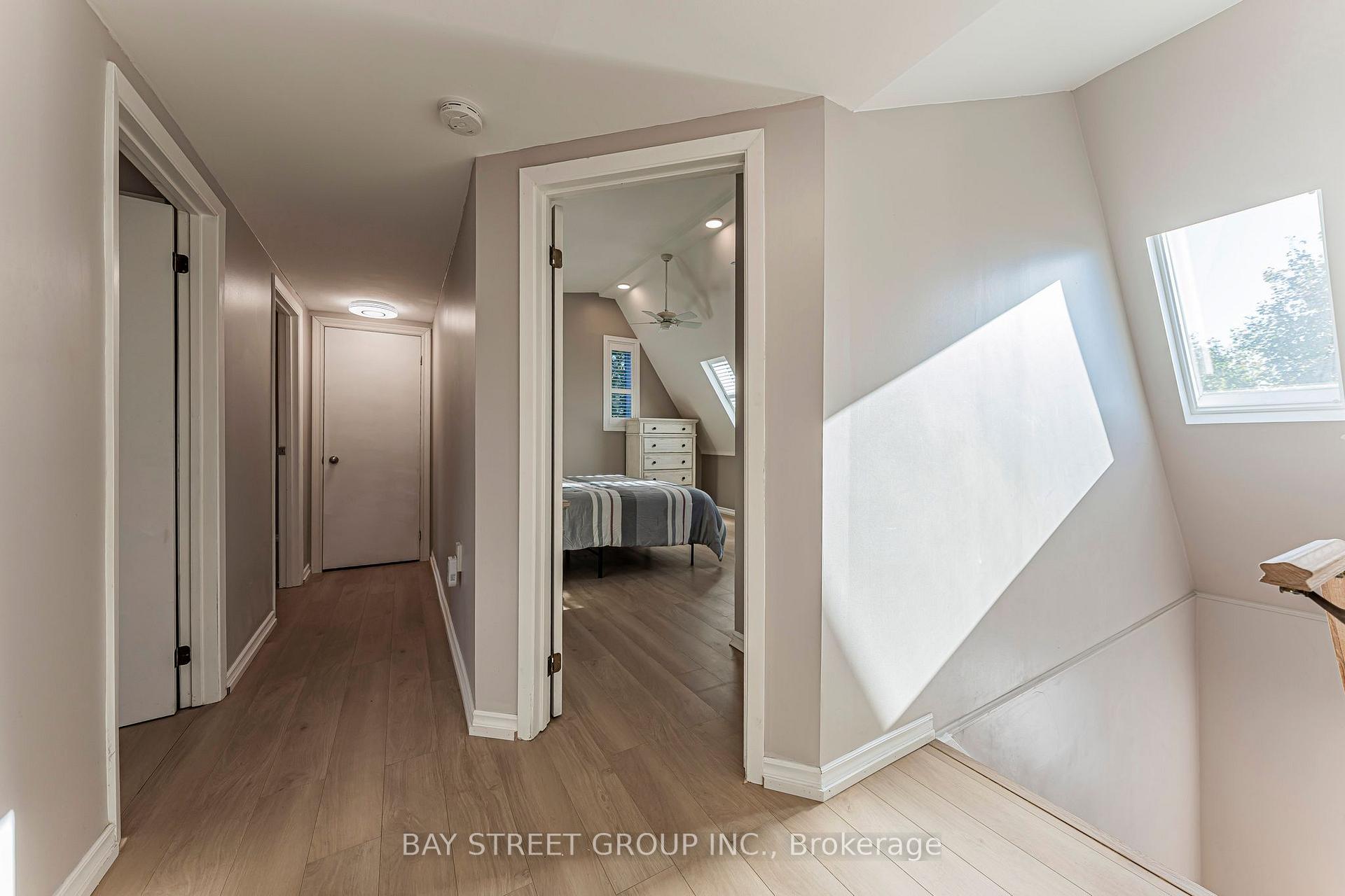 Photo 28 of 1111 Kent Avenue, Oakville, College Park — HOMEH