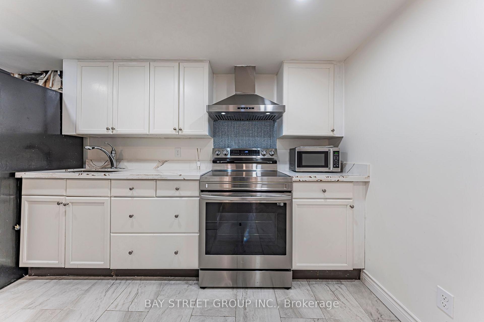 Photo 38 of 1111 Kent Avenue, Oakville, College Park — HOMEH