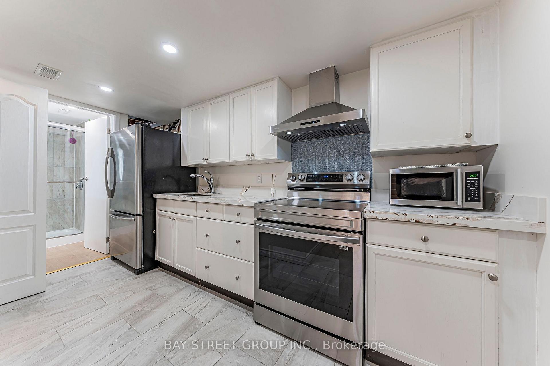 Photo 39 of 1111 Kent Avenue, Oakville, College Park — HOMEH