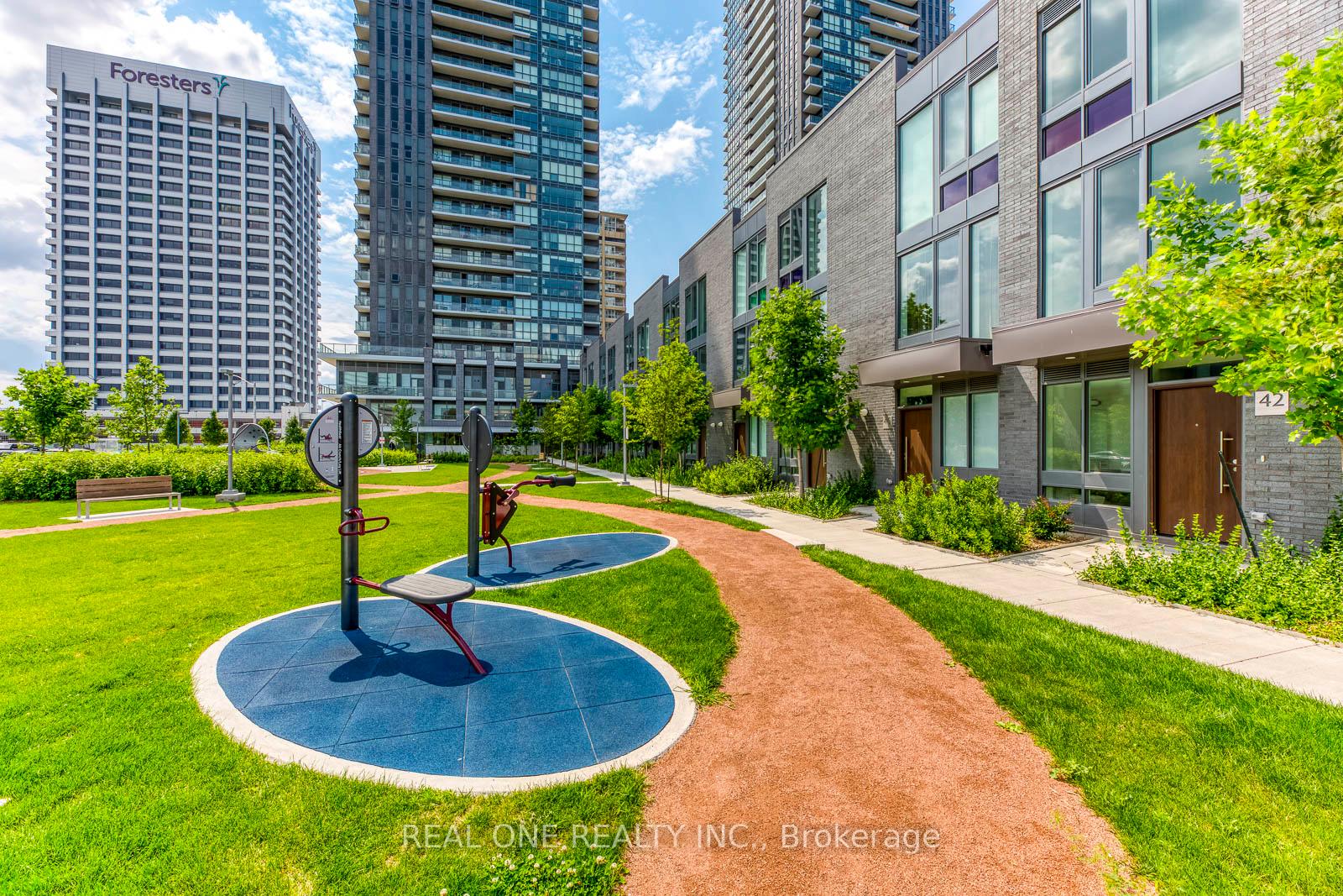 Photo 42 of 42 Sonic Way, Toronto, Flemingdon Park — HOMEH