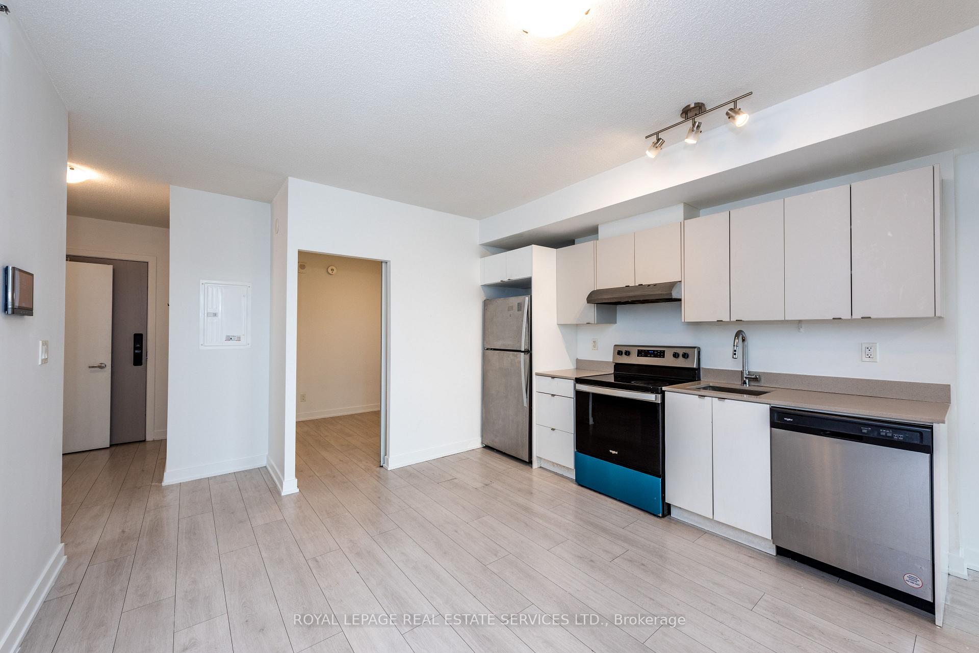 Photo 23 of Unit A224, 3210 Dakota Common, Burlington, Alton — HOMEH