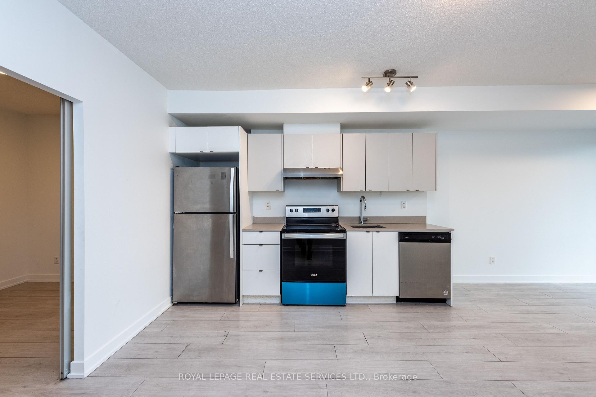 Photo 24 of Unit A224, 3210 Dakota Common, Burlington, Alton — HOMEH