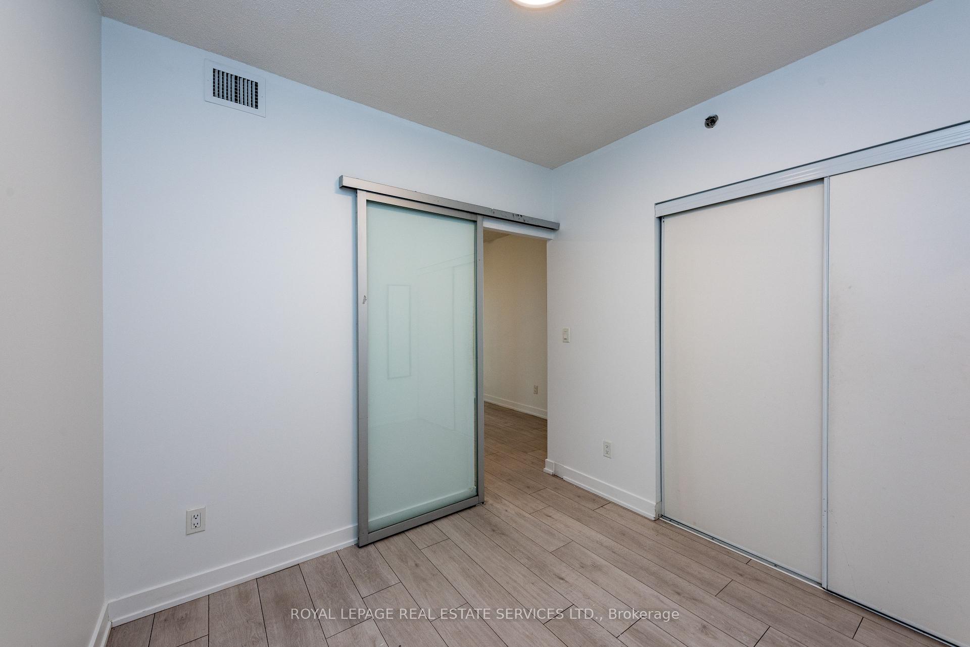 Photo 28 of Unit A224, 3210 Dakota Common, Burlington, Alton — HOMEH