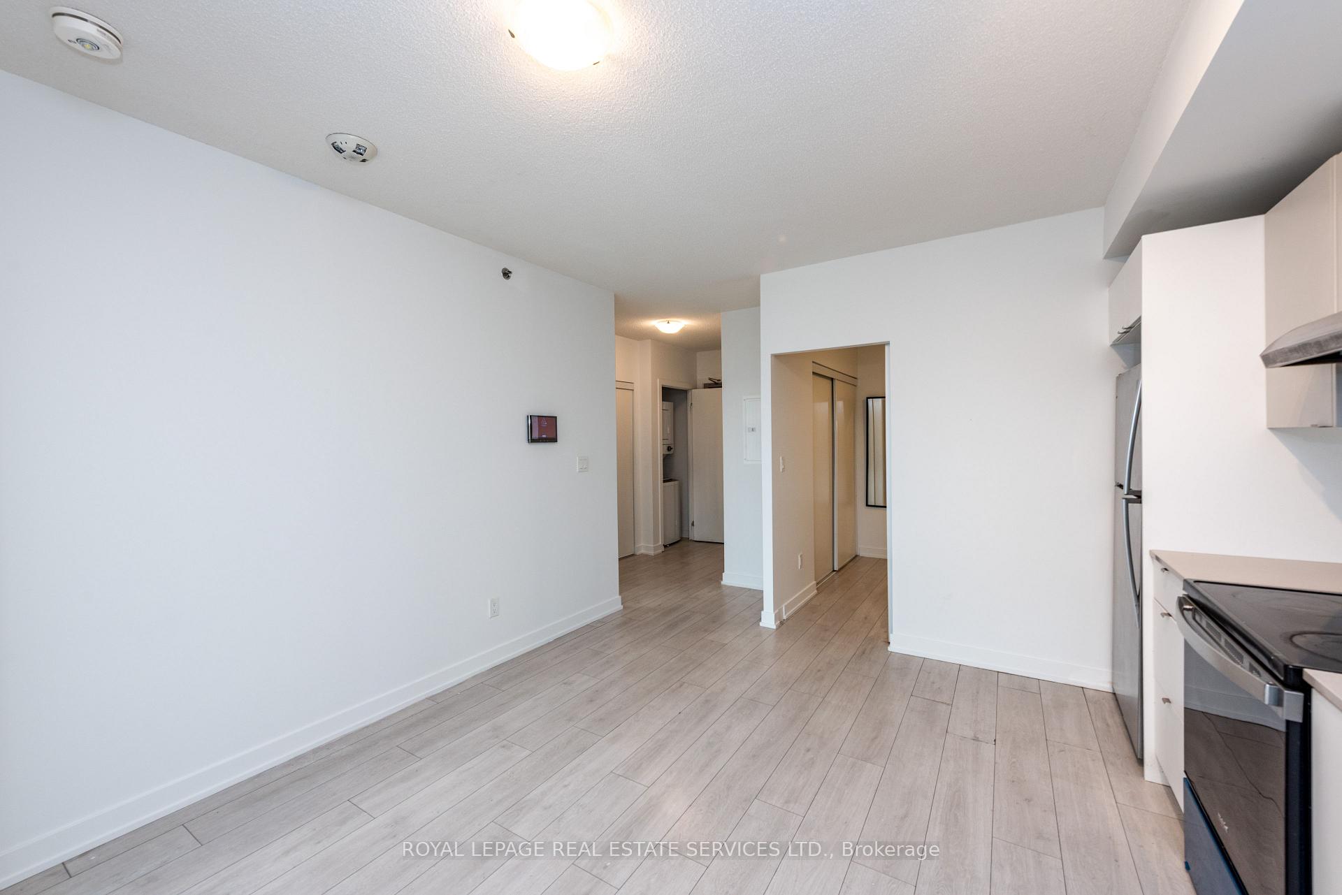 Photo 31 of Unit A224, 3210 Dakota Common, Burlington, Alton — HOMEH