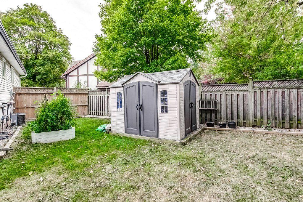 Photo 38 of 4364 Ayr Place, Burlington, Shoreacres — HOMEH