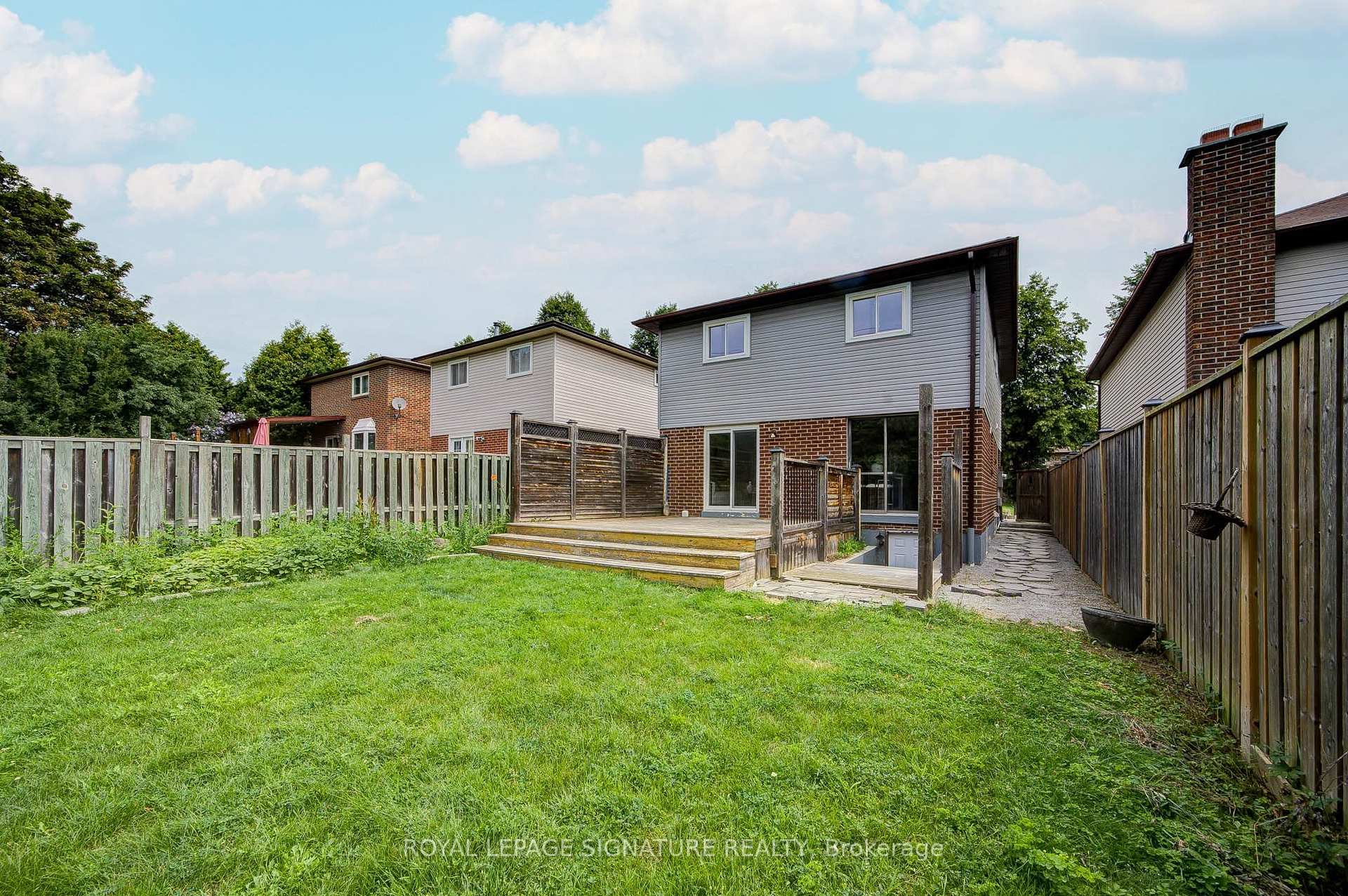 Photo 48 of 1132 Cedarcroft Crescent, Pickering, Liverpool — HOMEH