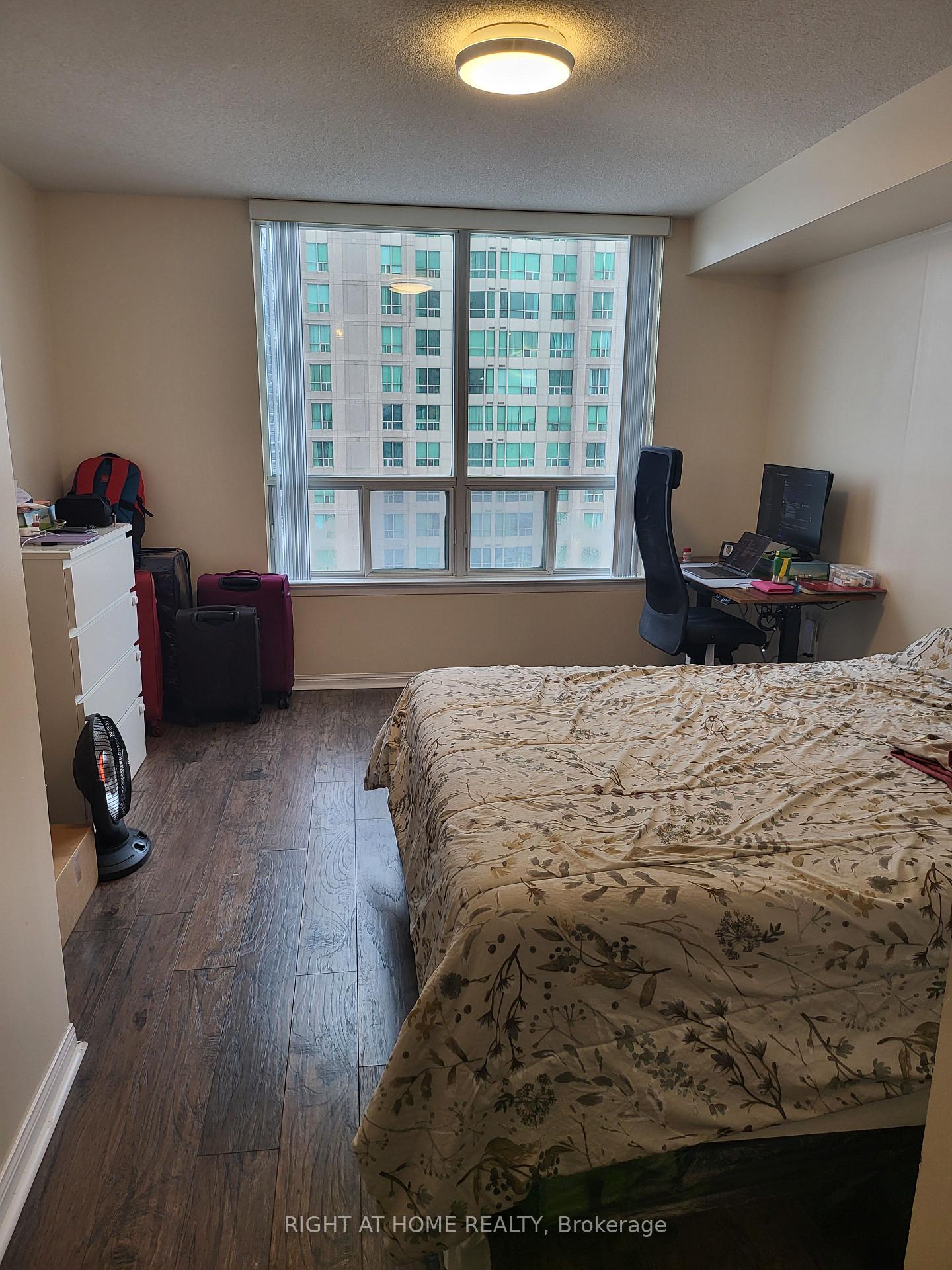 Photo 8 of Unit 1502, 88 Corporate Drive, Scarborough, Woburn — HOMEH