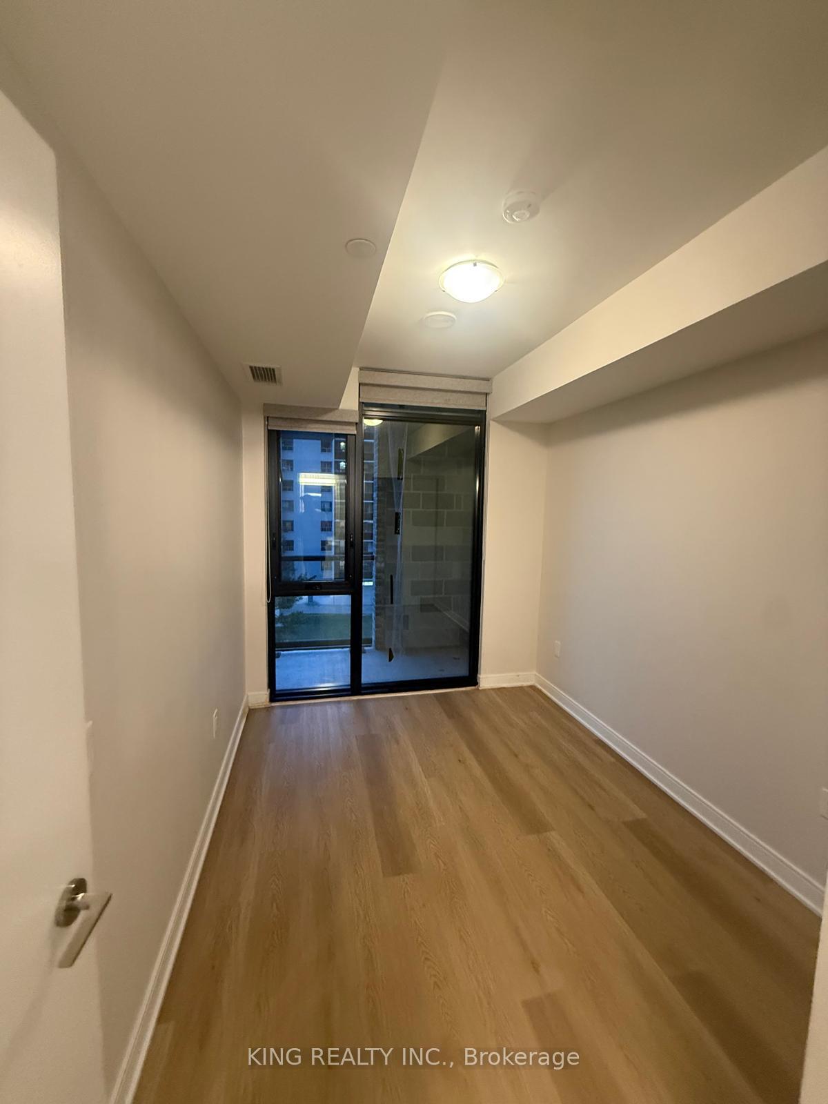 Photo 3 of 86 Dundas Street E, Mississauga, Cooksville — HOMEH