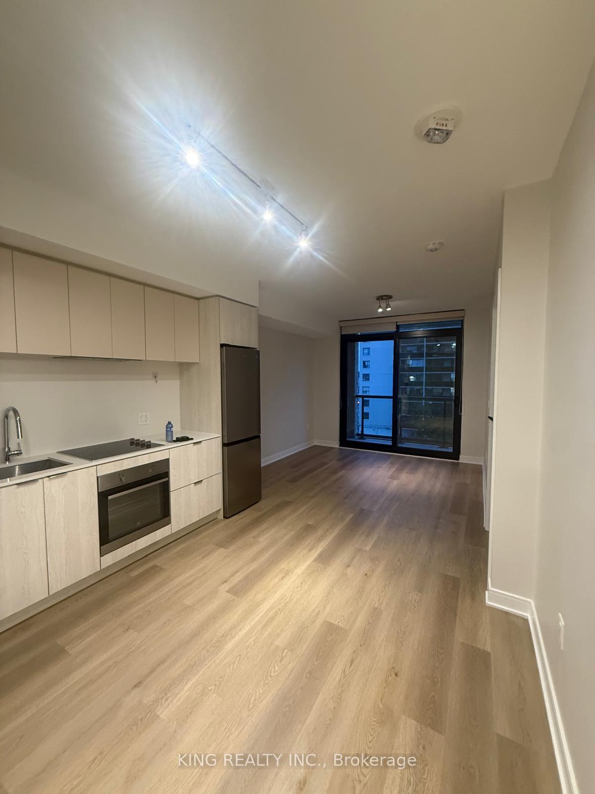 Photo 4 of 86 Dundas Street E, Mississauga, Cooksville — HOMEH