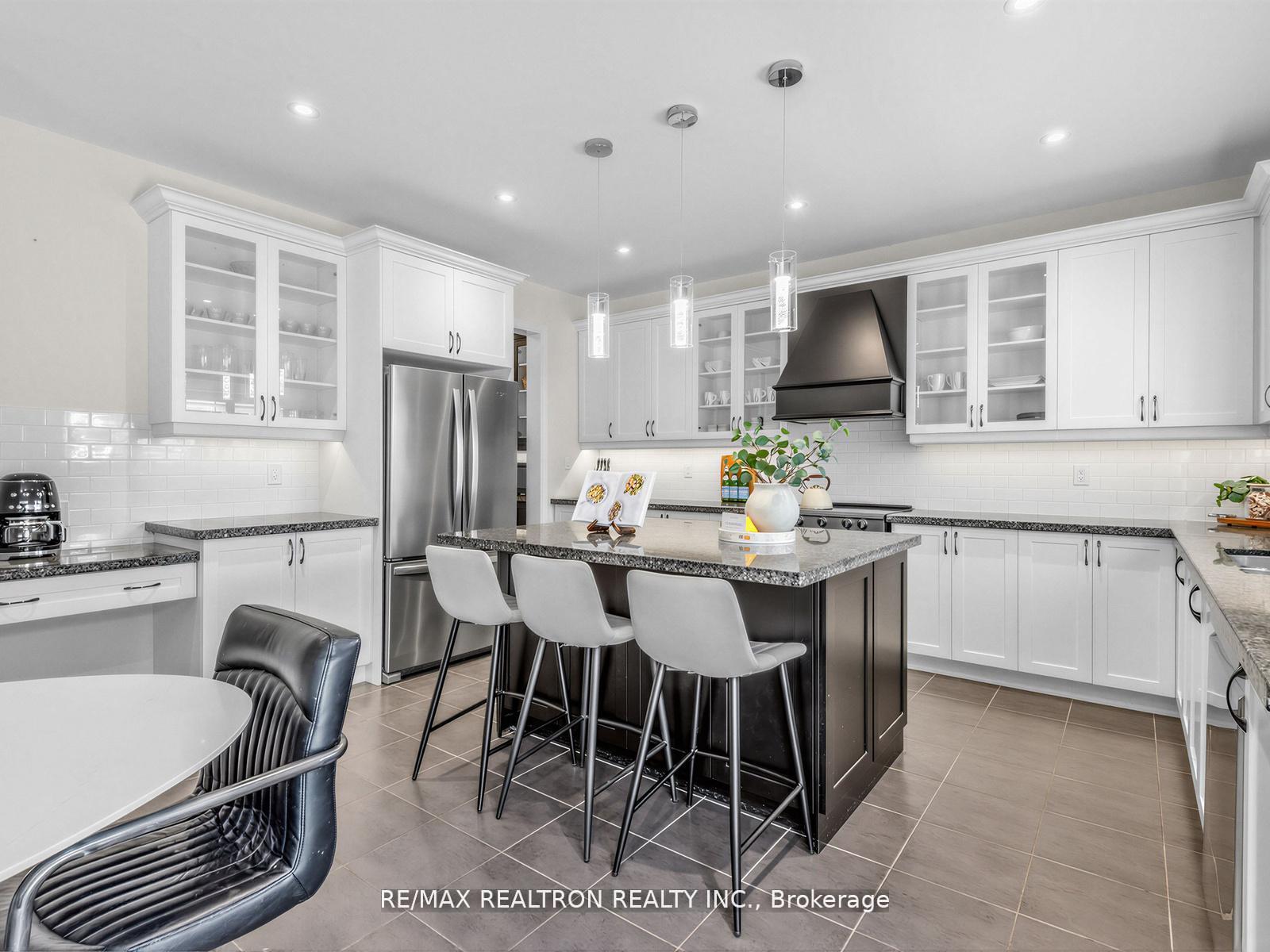 Photo 9 of 1787 Emberton Way, Innisfil, Rural Innisfil — HOMEH