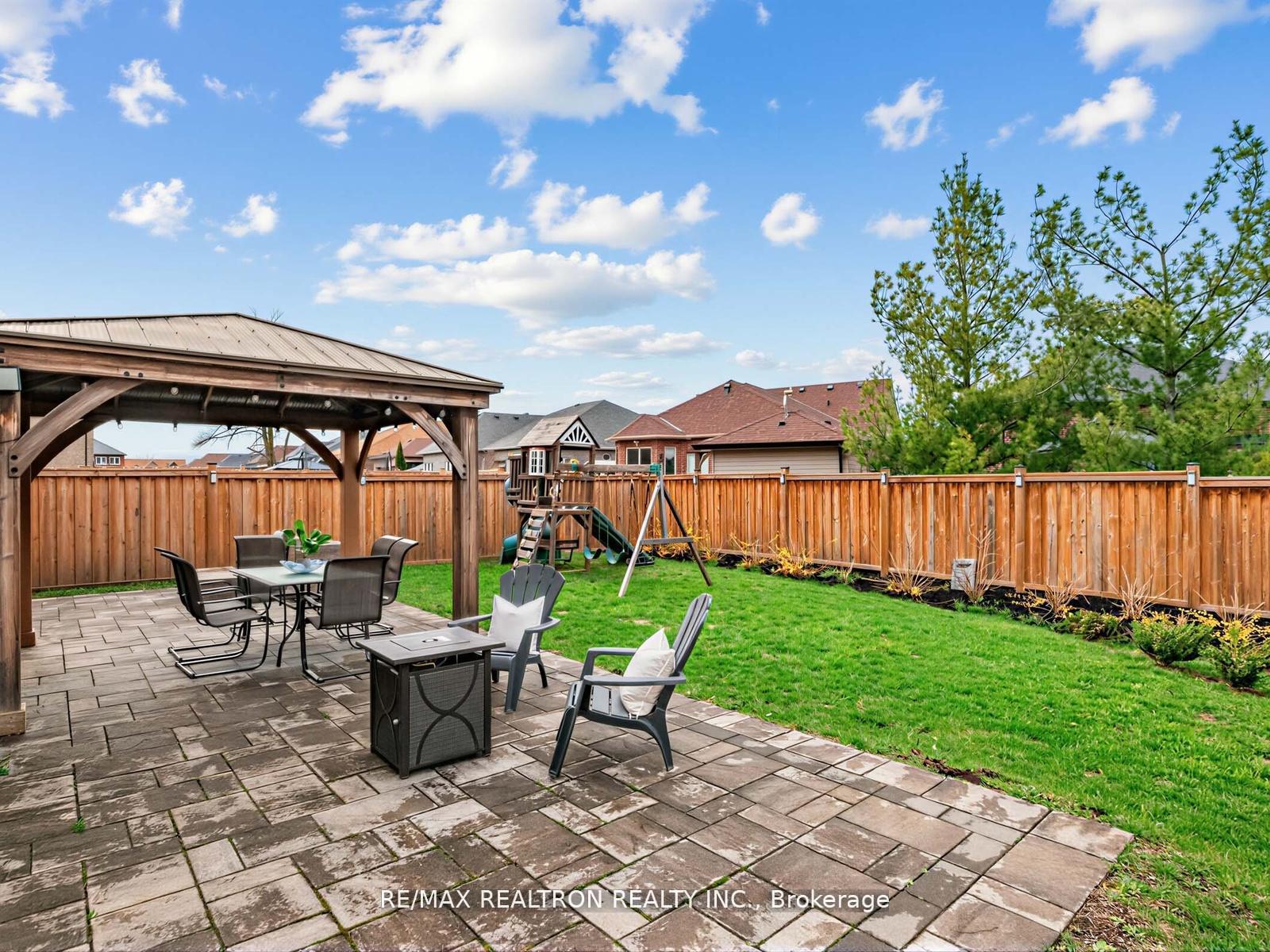Photo 32 of 1787 Emberton Way, Innisfil, Rural Innisfil — HOMEH