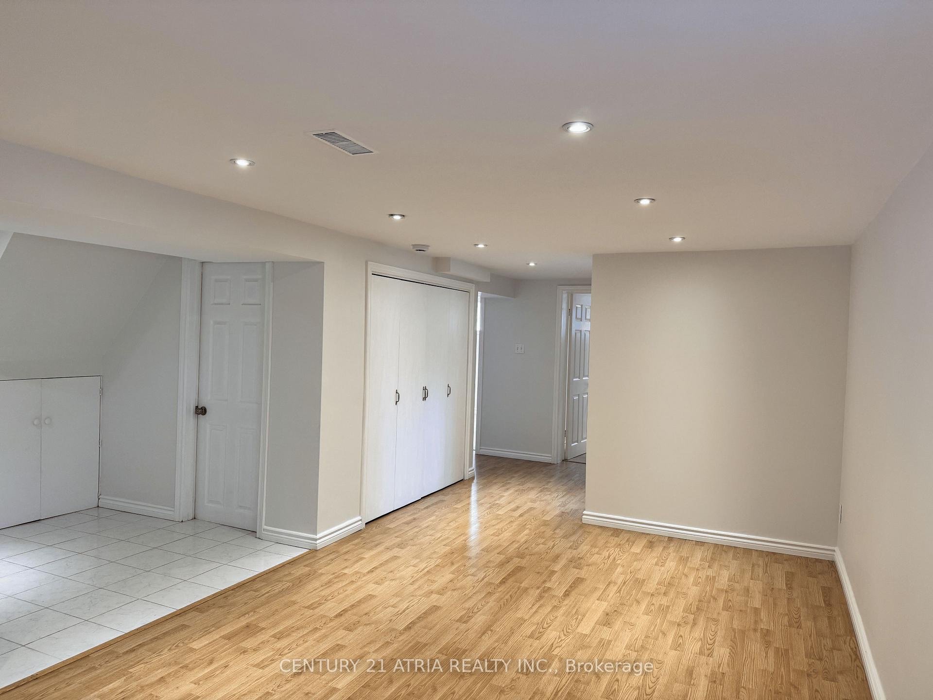 Photo 6 of Unit Bsmt, 28 Willowhurst Crescent, Scarborough, Wexford-Maryvale — HOMEH