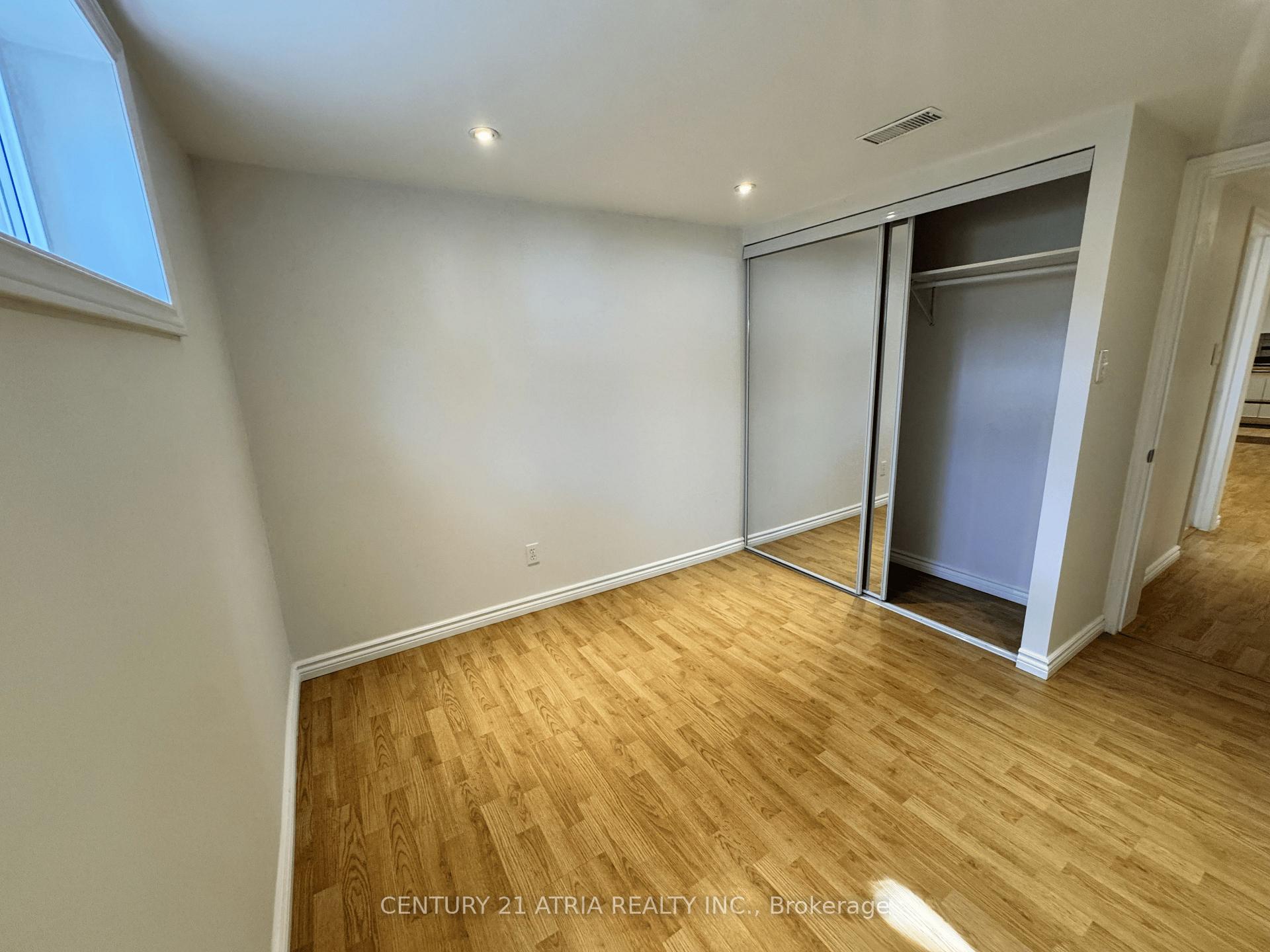 Photo 10 of Unit Bsmt, 28 Willowhurst Crescent, Scarborough, Wexford-Maryvale — HOMEH