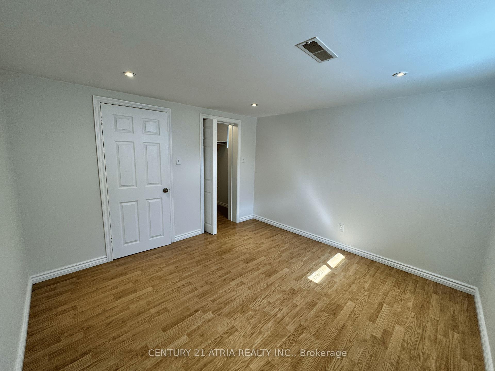 Photo 12 of Unit Bsmt, 28 Willowhurst Crescent, Scarborough, Wexford-Maryvale — HOMEH