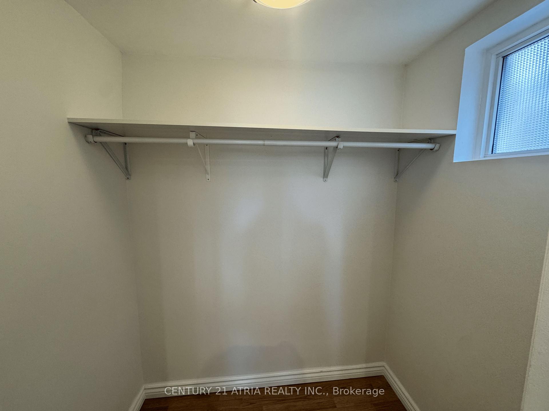 Photo 13 of Unit Bsmt, 28 Willowhurst Crescent, Scarborough, Wexford-Maryvale — HOMEH