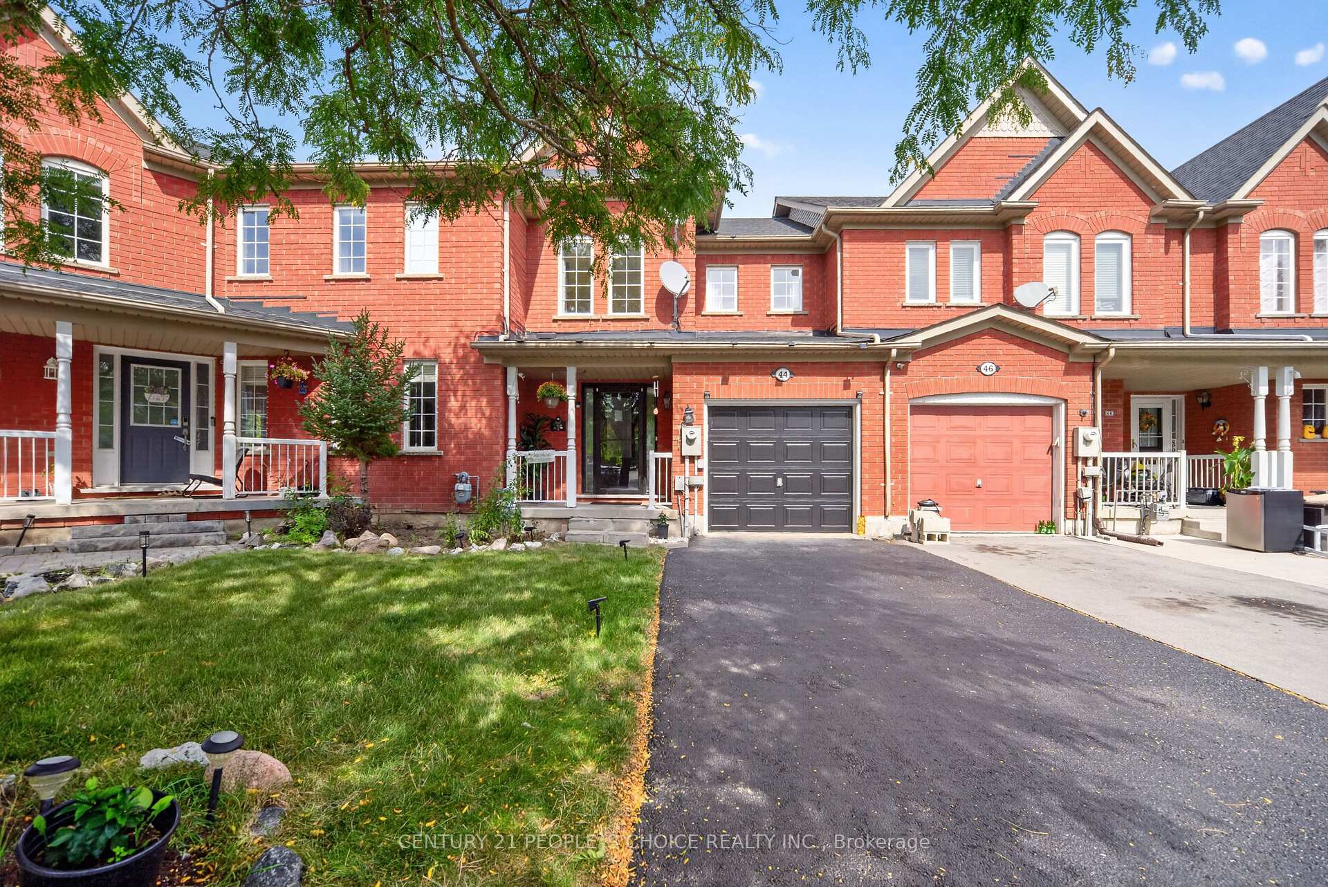 Photo 1 of 44 Monaco Court, Brampton, Fletcher's Meadow — HOMEH