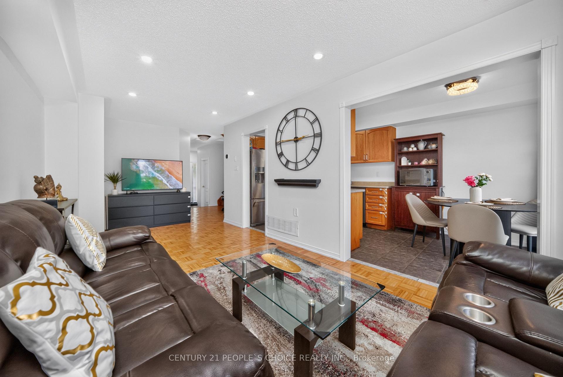 Photo 12 of 44 Monaco Court, Brampton, Fletcher's Meadow — HOMEH