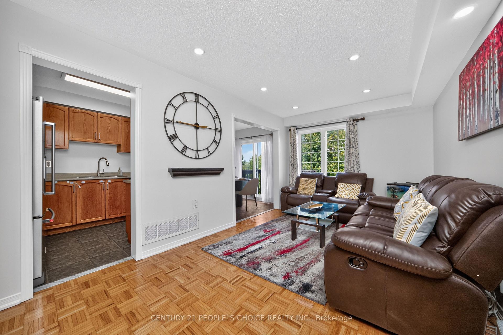 Photo 13 of 44 Monaco Court, Brampton, Fletcher's Meadow — HOMEH
