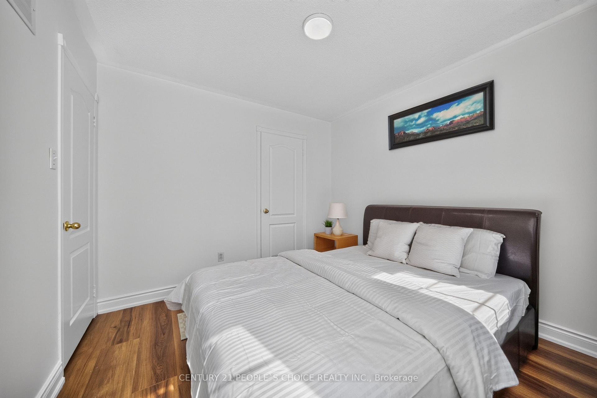 Photo 32 of 44 Monaco Court, Brampton, Fletcher's Meadow — HOMEH