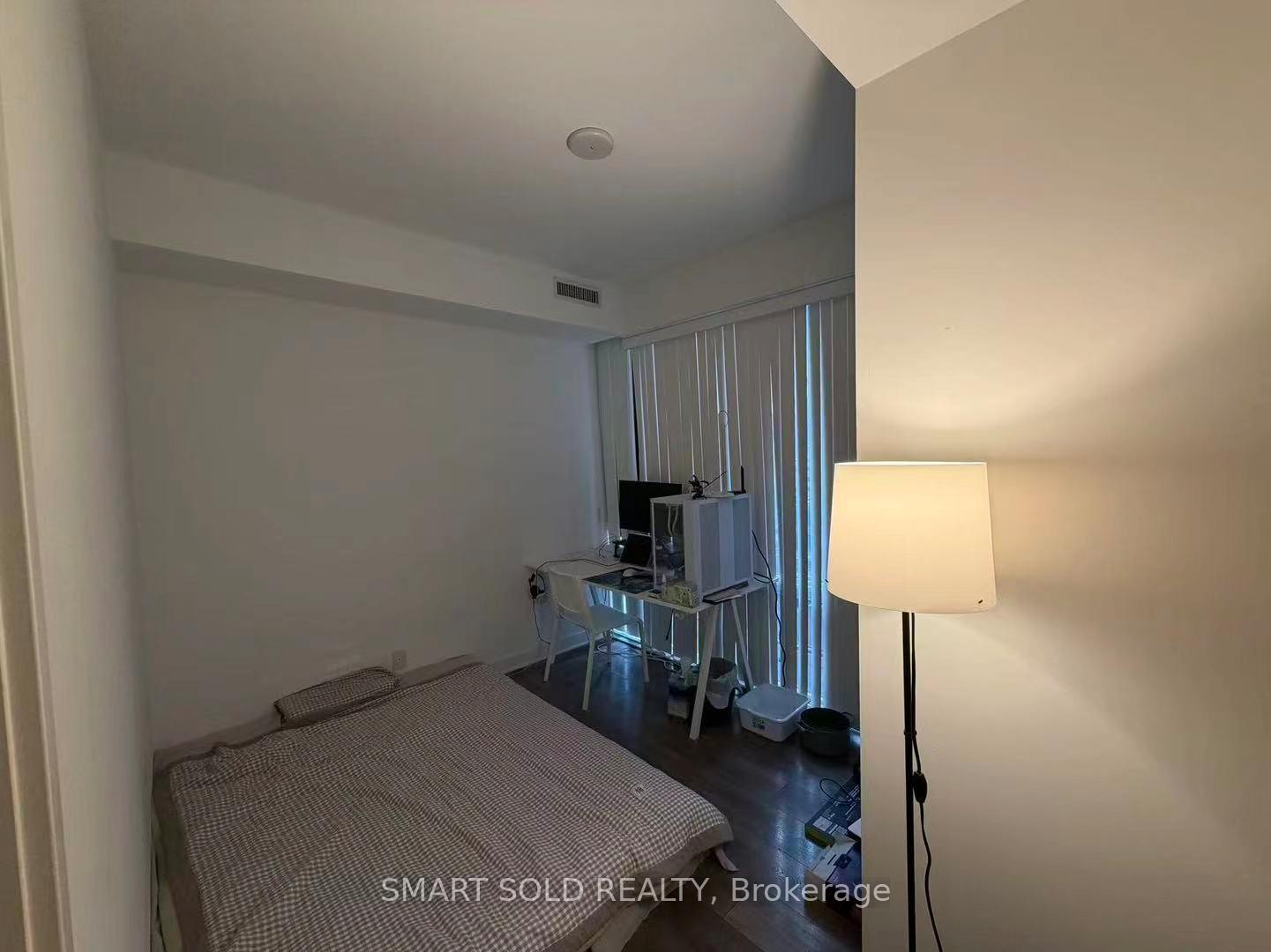 Photo 3 of Unit 903, 15 Grenville Street, Toronto, Bay Street Corridor — HOMEH