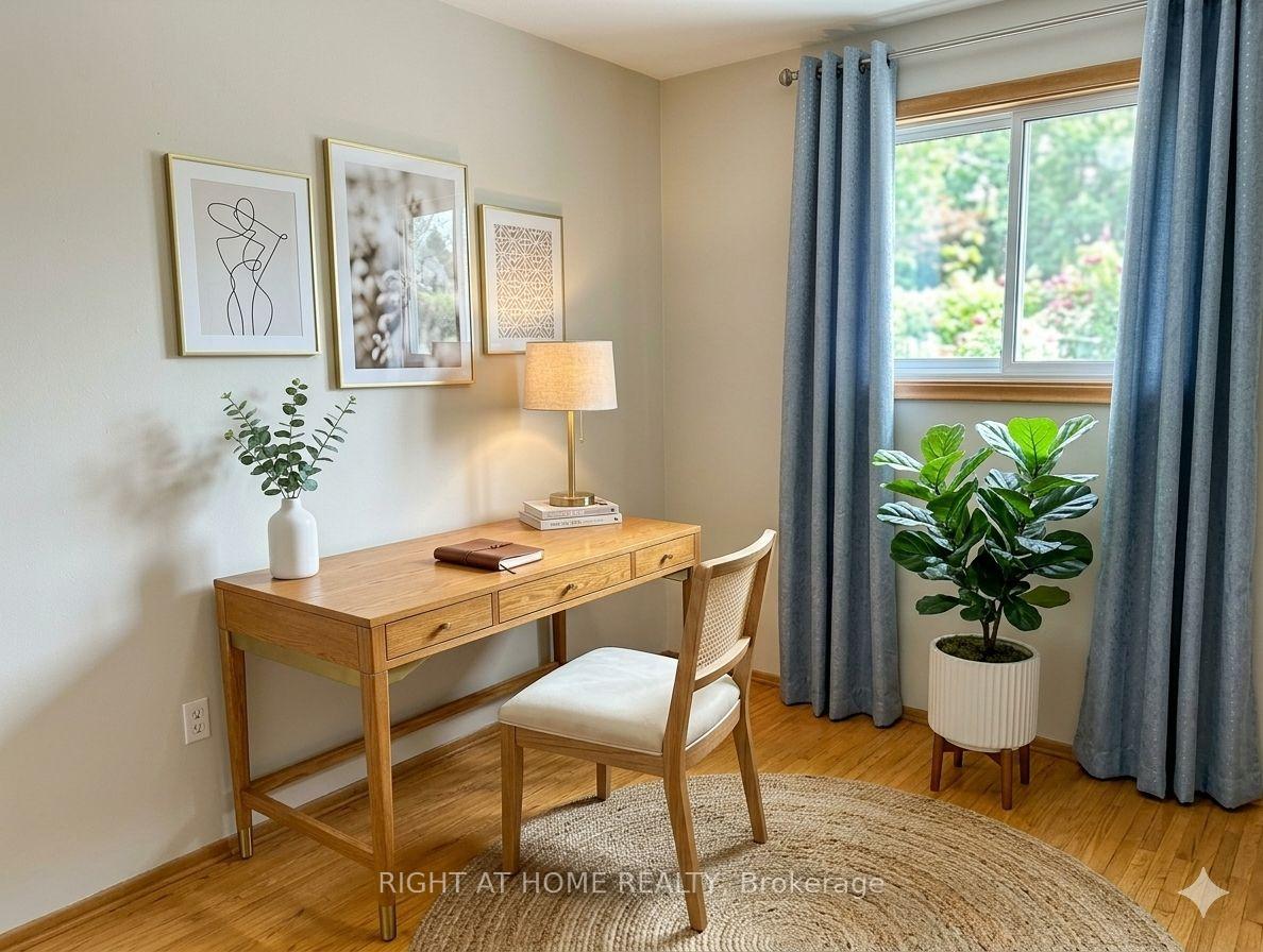 Photo 5 of Unit upper, 30 San Remo Drive, Hamilton, Mountview — HOMEH