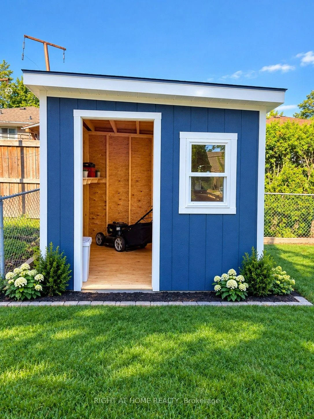Photo 7 of Unit upper, 30 San Remo Drive, Hamilton, Mountview — HOMEH