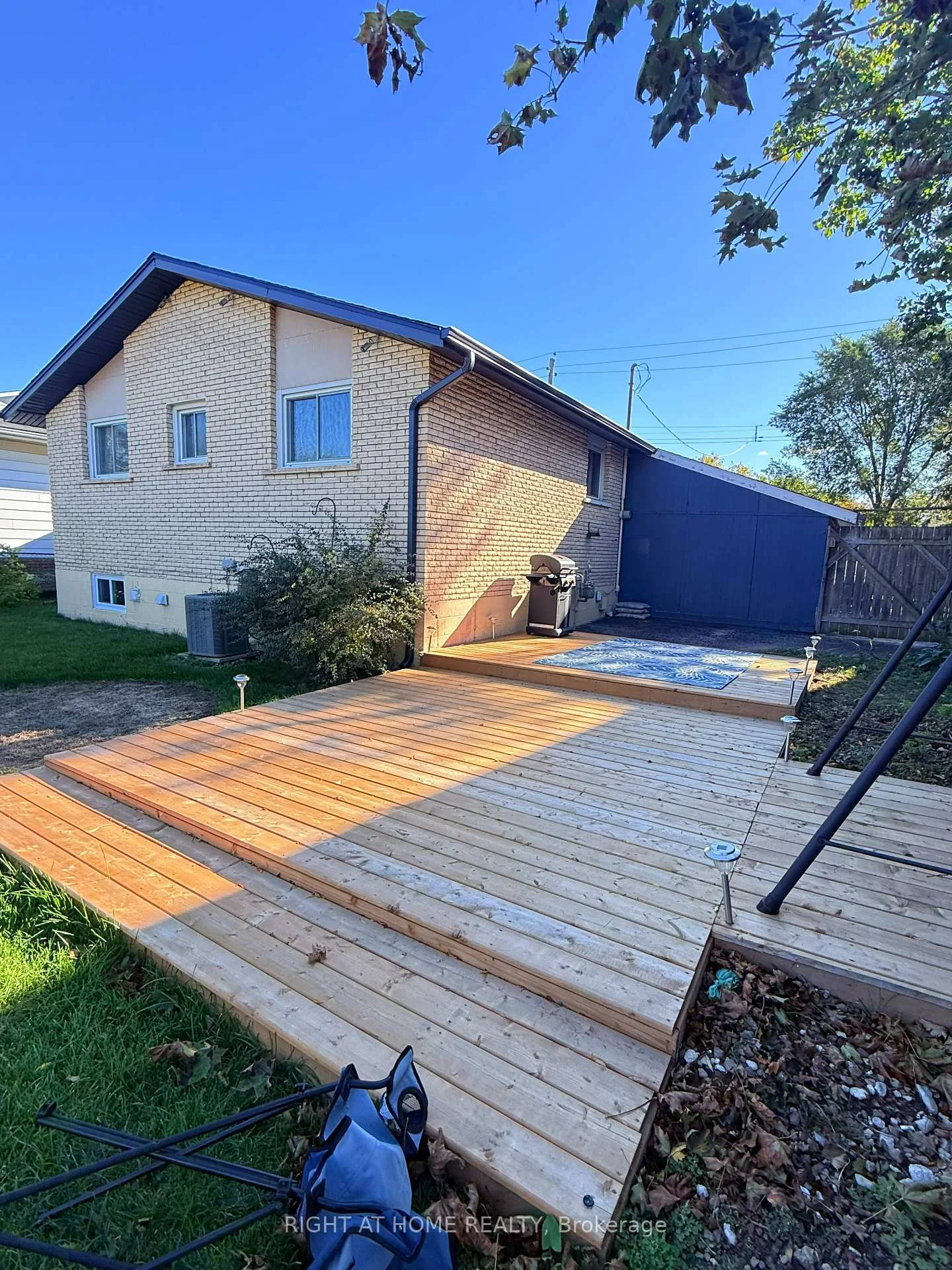 Photo 8 of Unit upper, 30 San Remo Drive, Hamilton, Mountview — HOMEH