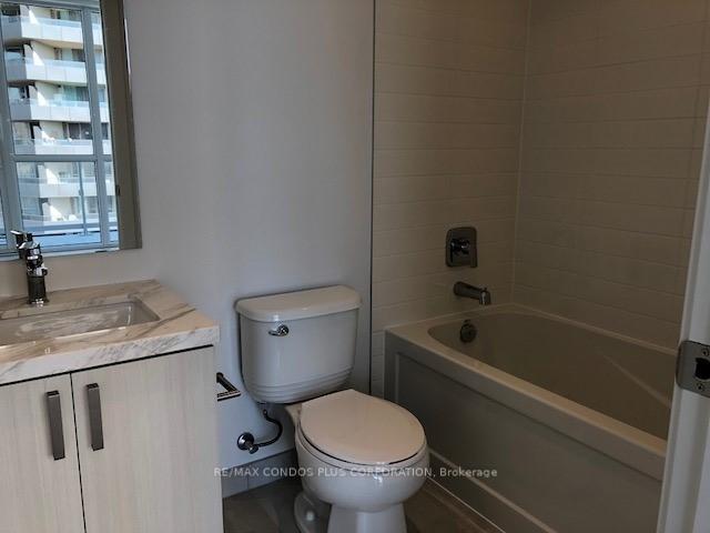 Photo 6 of Unit 614, 501 St Clair Avenue W, Toronto, Casa Loma — HOMEH