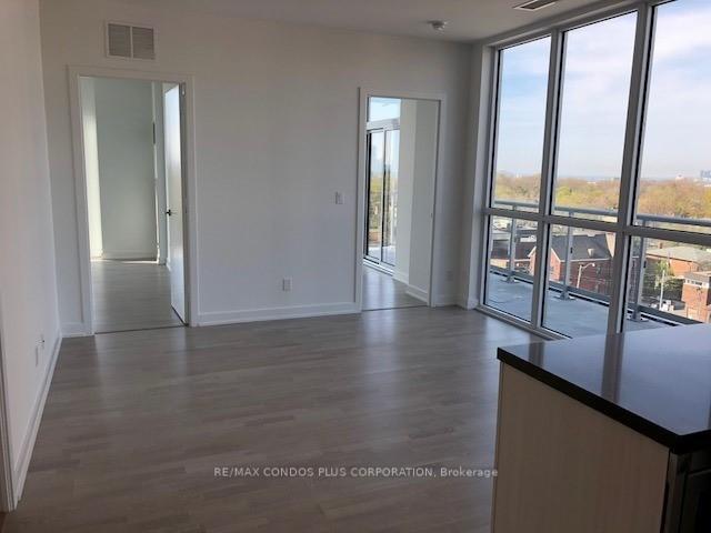 Photo 7 of Unit 614, 501 St Clair Avenue W, Toronto, Casa Loma — HOMEH