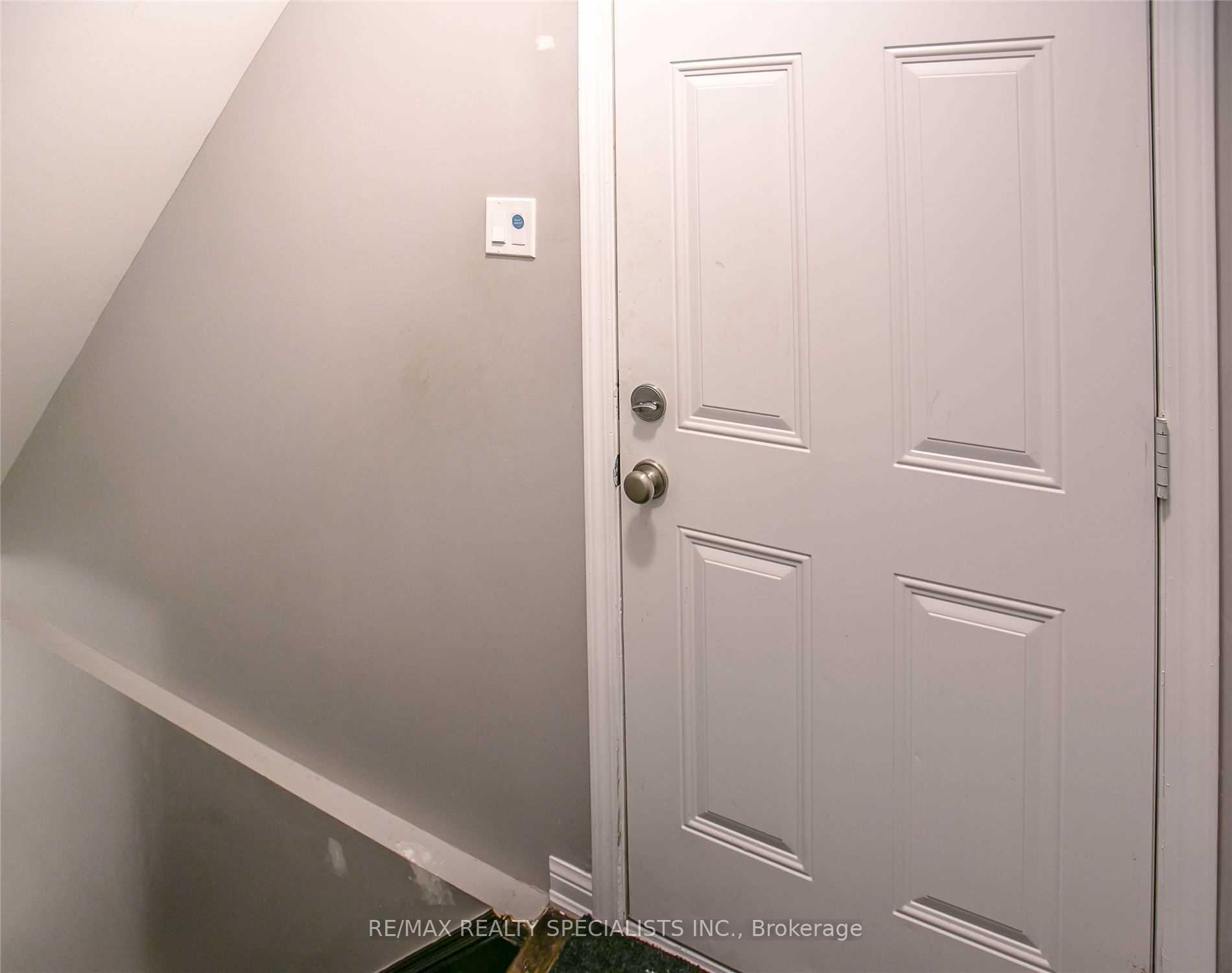 Photo 5 of 88 Robert Parkinson Drive, Brampton, Northwest Brampton — HOMEH