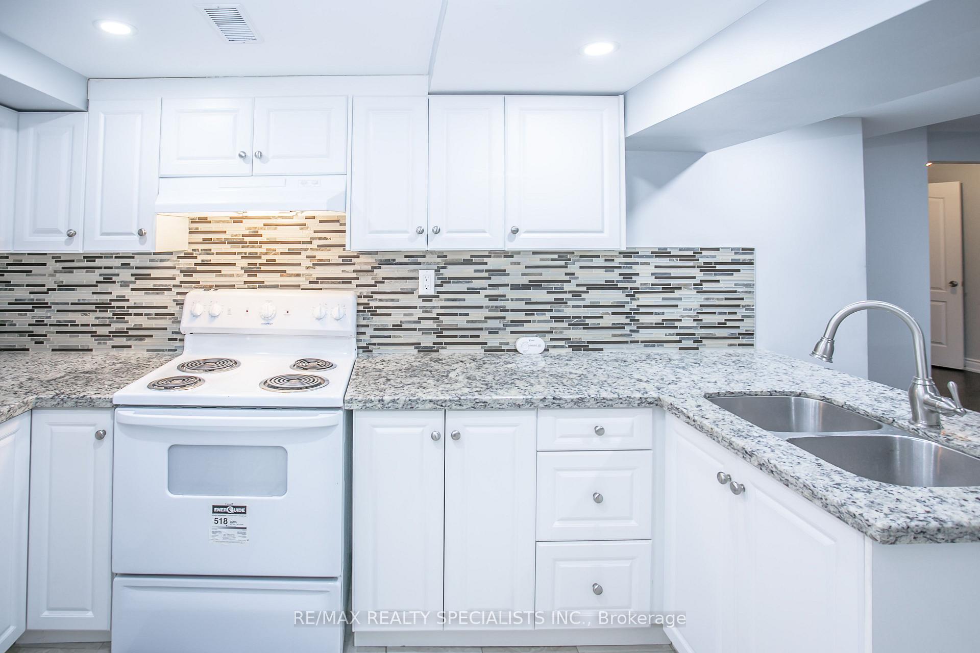 Photo 30 of 88 Robert Parkinson Drive, Brampton, Northwest Brampton — HOMEH