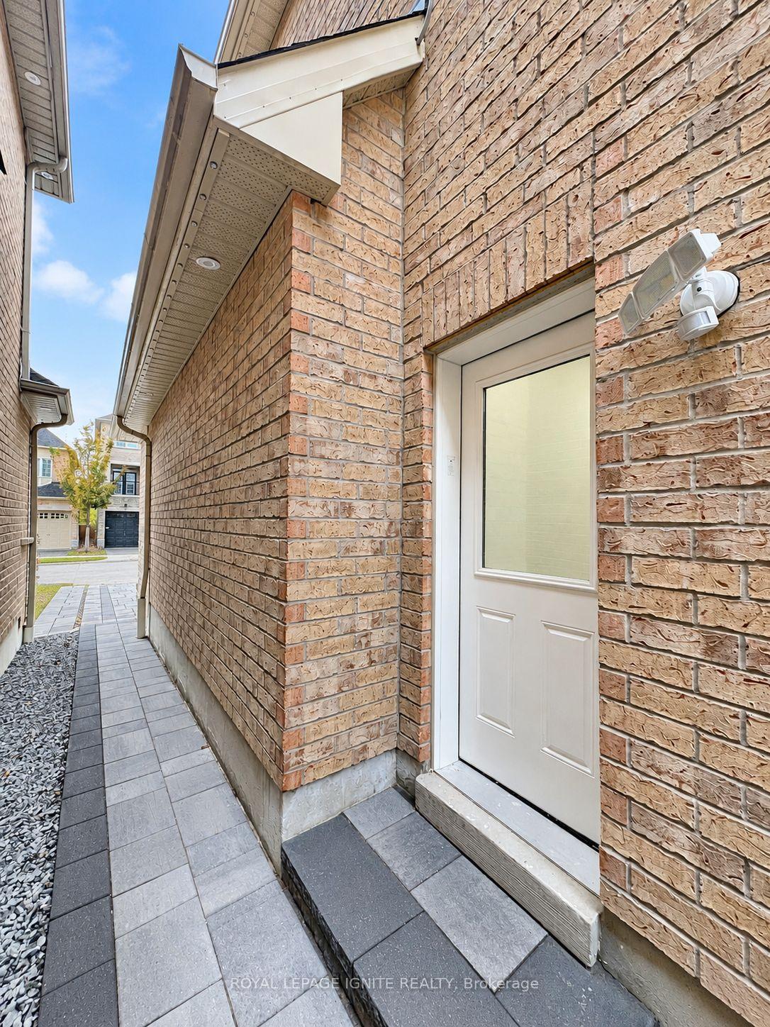 Photo 6 of 7 Aquilina Court, Ajax, Northeast Ajax — HOMEH