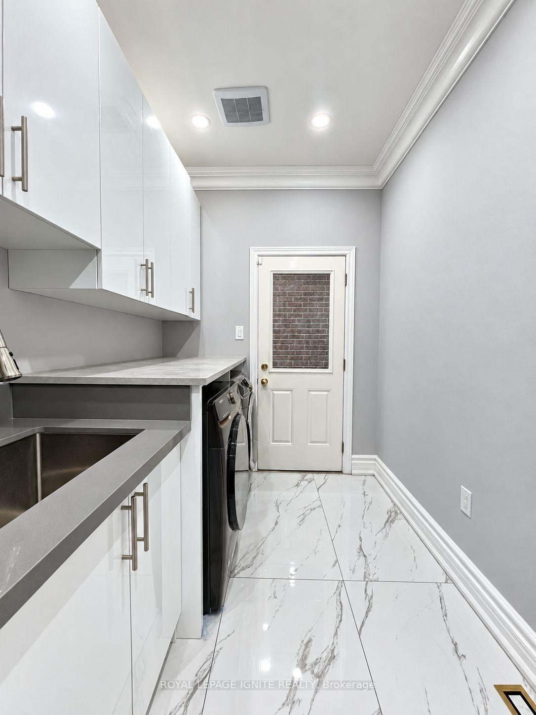 Photo 7 of 7 Aquilina Court, Ajax, Northeast Ajax — HOMEH