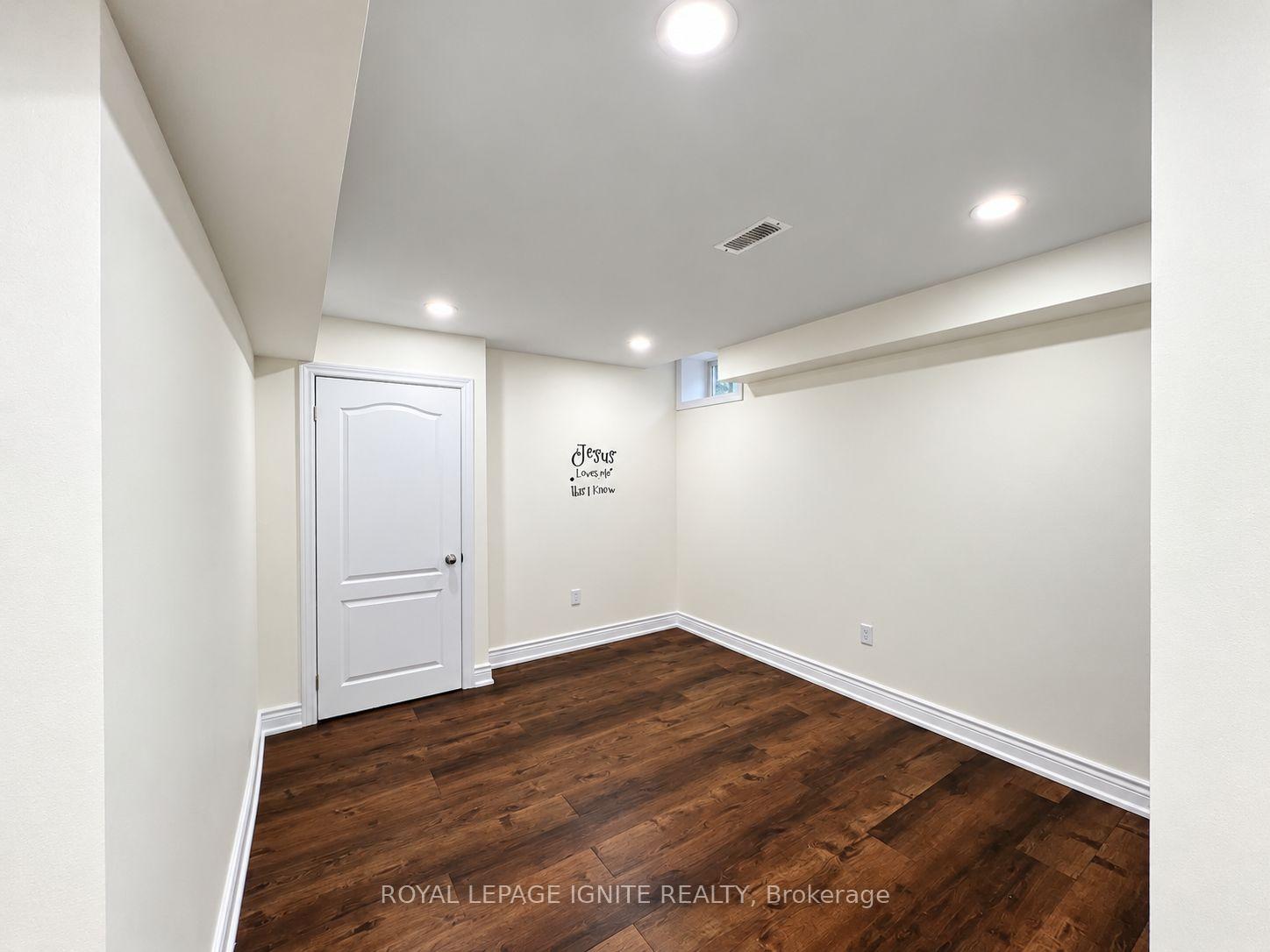 Photo 12 of 7 Aquilina Court, Ajax, Northeast Ajax — HOMEH