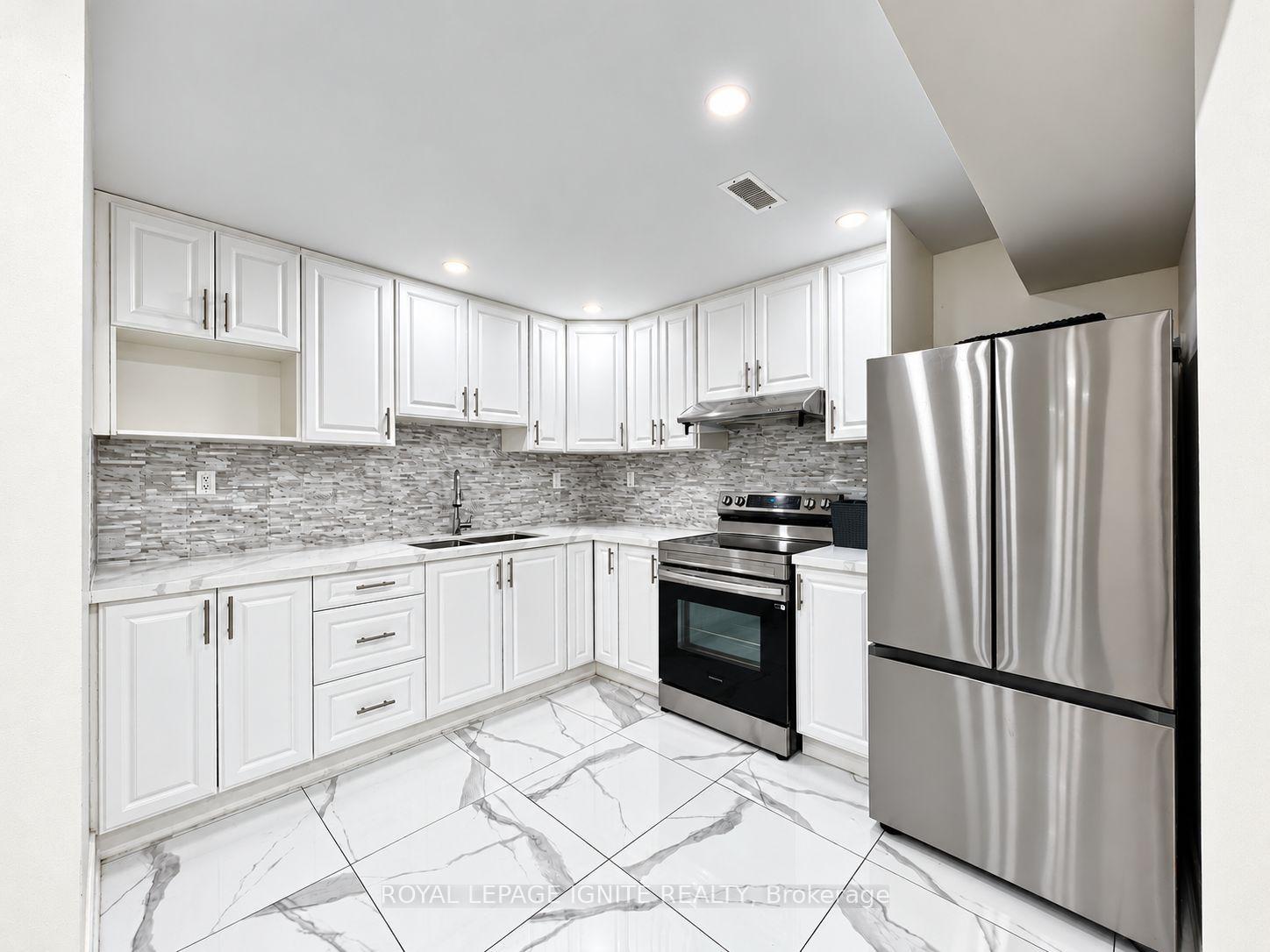 Photo 16 of 7 Aquilina Court, Ajax, Northeast Ajax — HOMEH