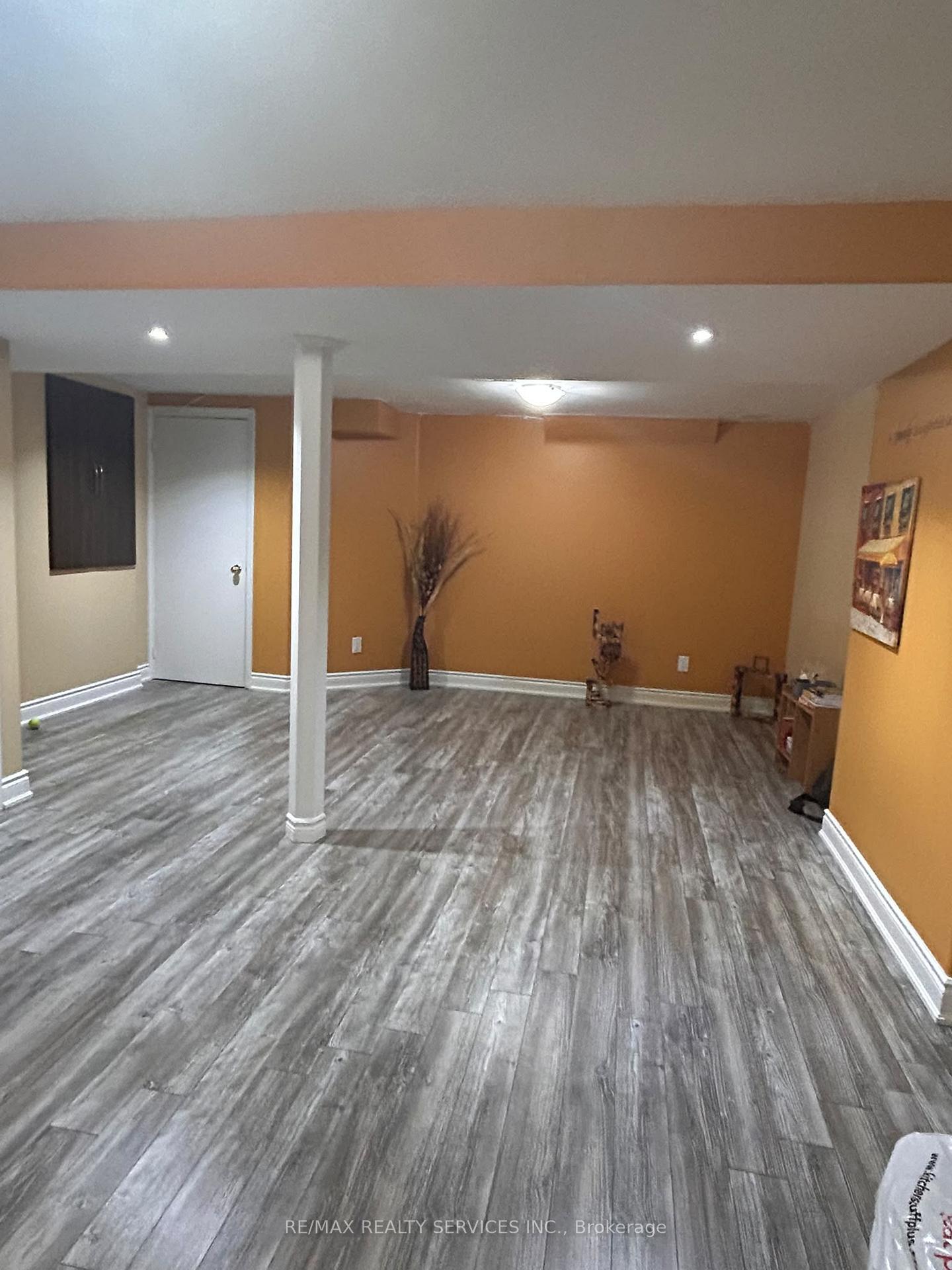 Photo 4 of 17 Piane Avenue, Brampton, Fletcher's West — HOMEH