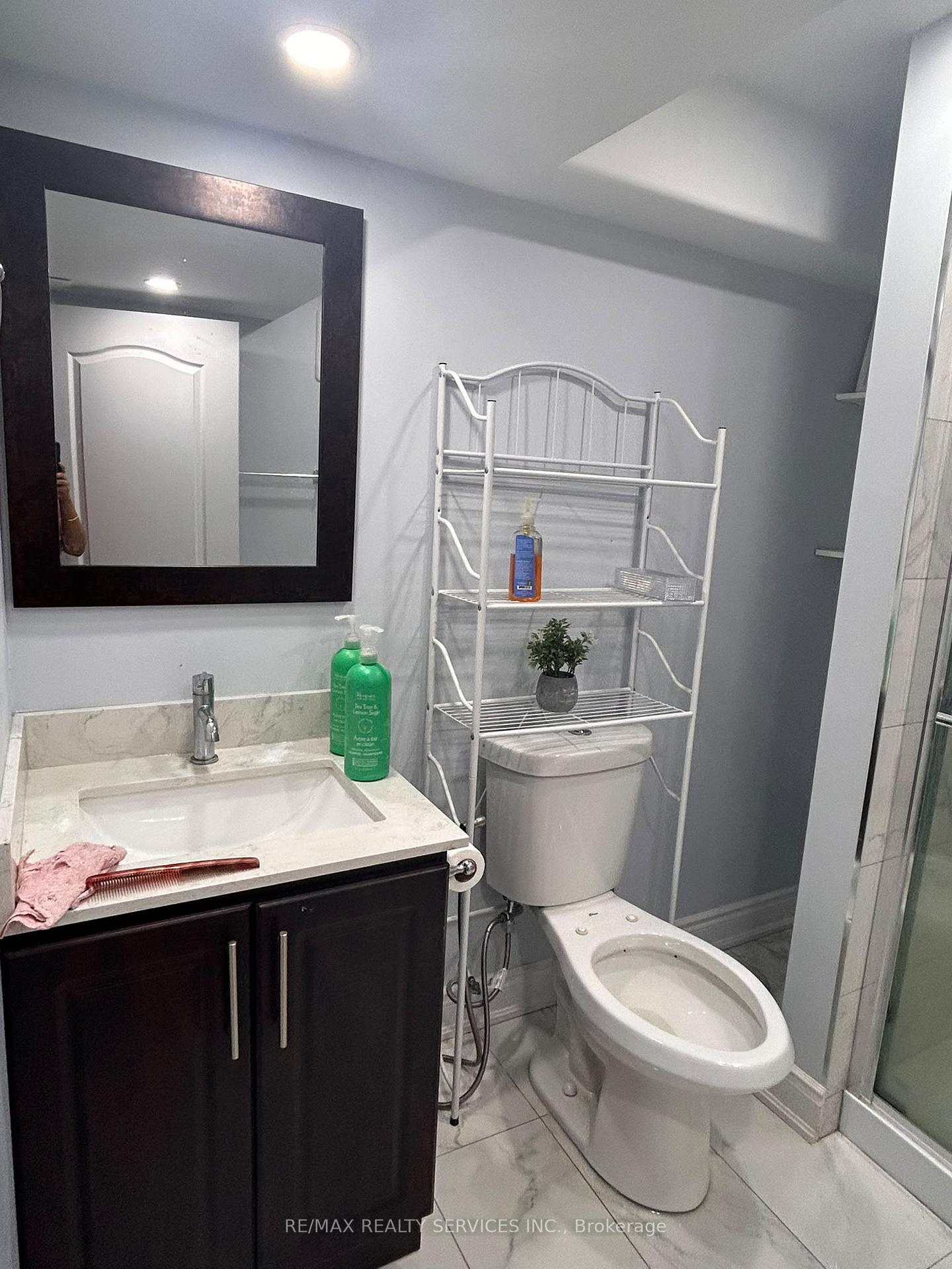 Photo 9 of 17 Piane Avenue, Brampton, Fletcher's West — HOMEH