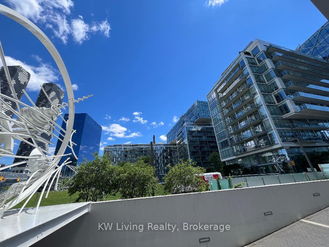 Photo 3 of Unit 609, 15 Queens Quay E, Toronto, Waterfront Communities — HOMEH