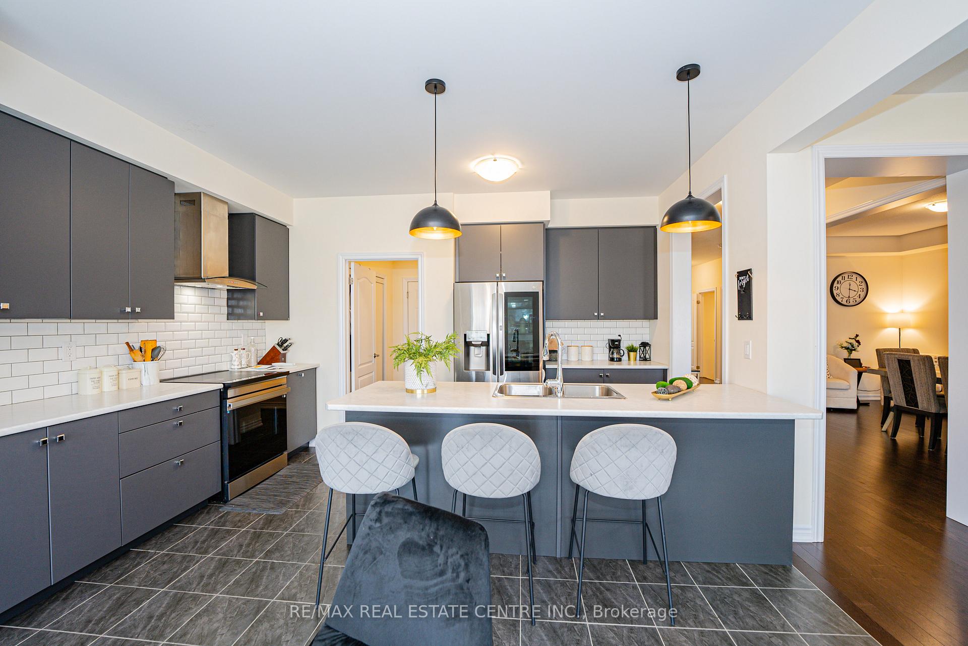 Photo 15 of 22 Oaktree Drive, Haldimand — HOMEH