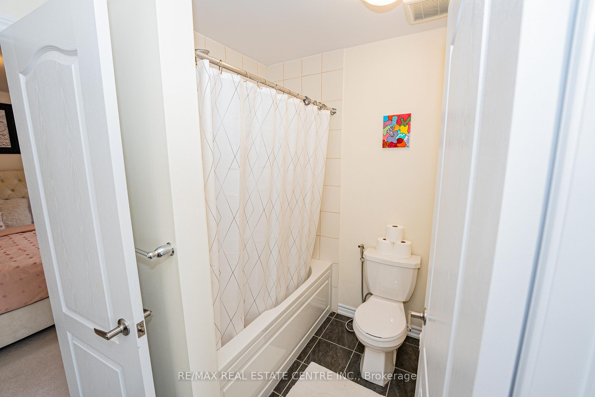 Photo 38 of 22 Oaktree Drive, Haldimand — HOMEH