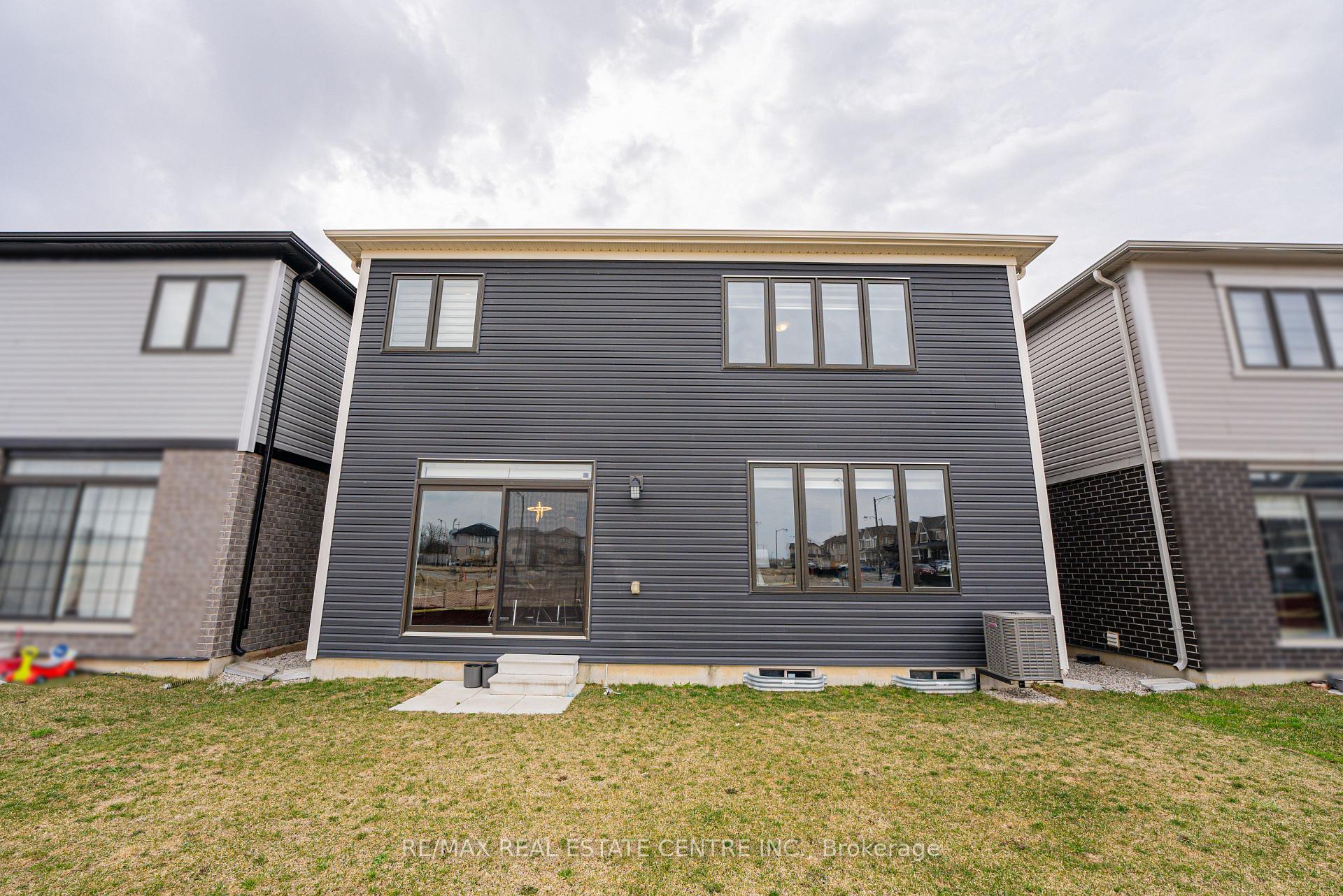 Photo 47 of 22 Oaktree Drive, Haldimand — HOMEH