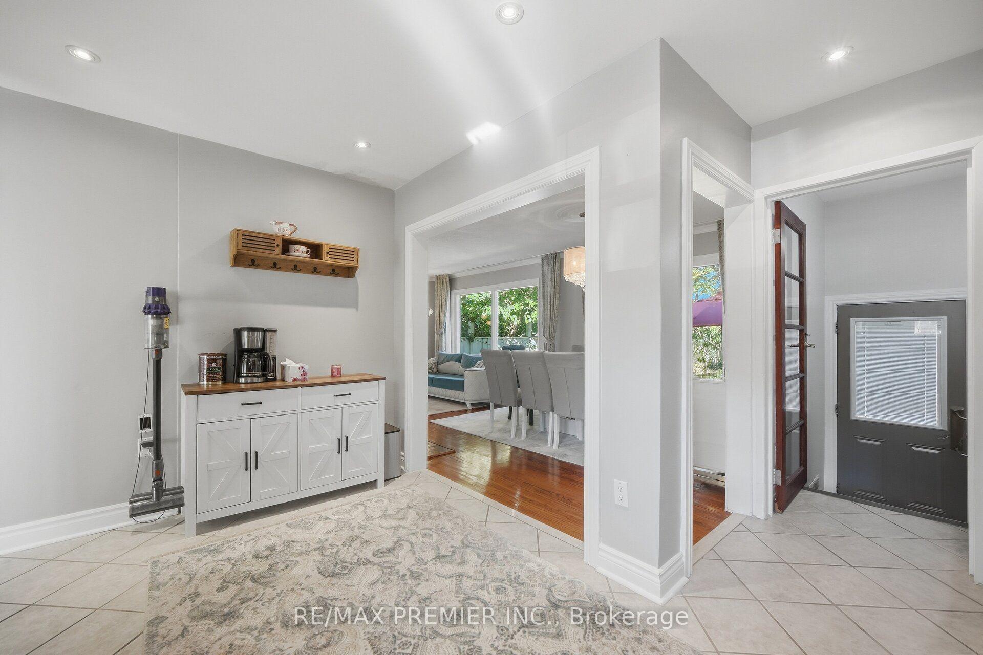 Photo 10 of 91 Wigmore Drive, North York, Victoria Village — HOMEH
