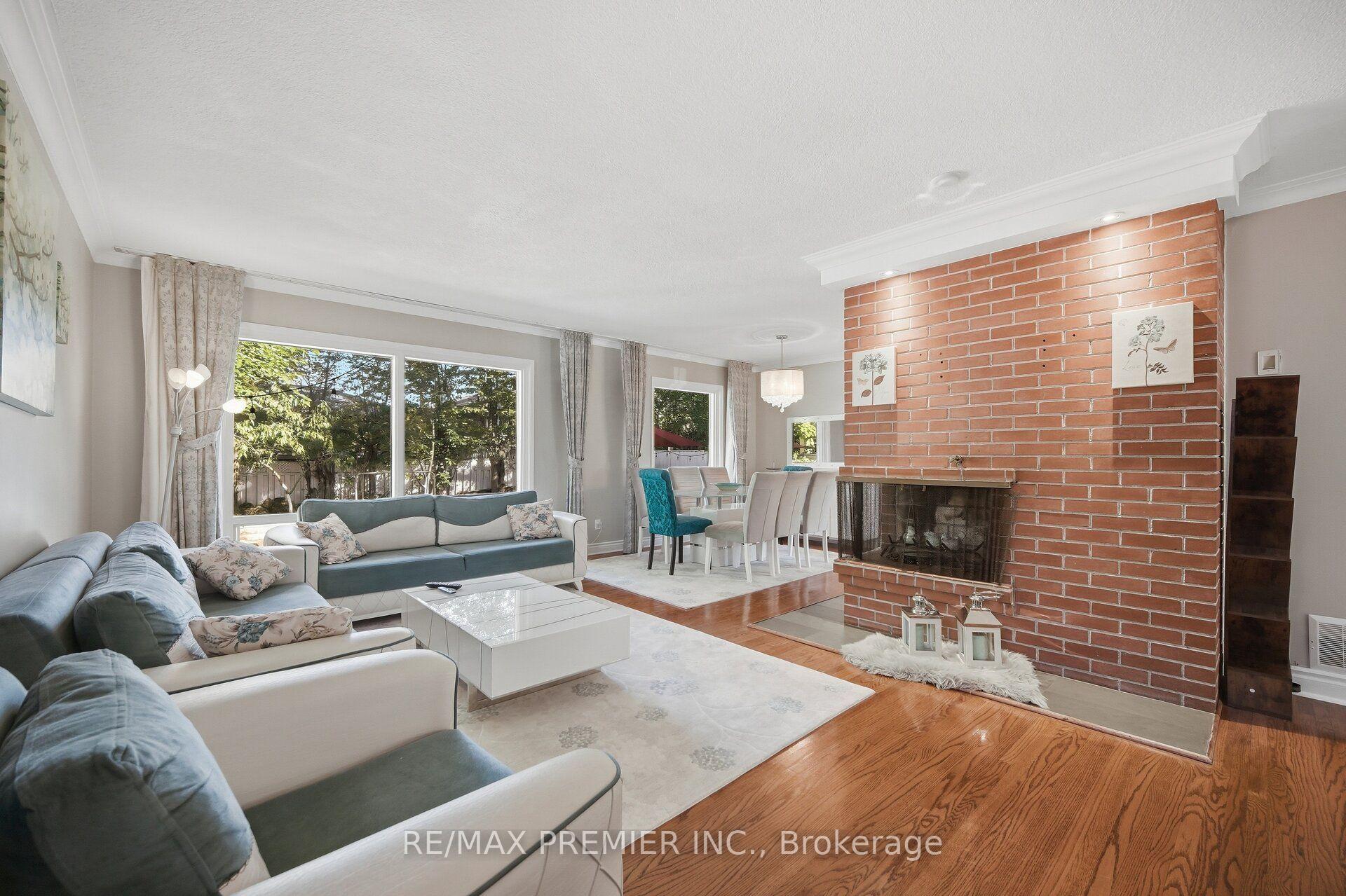 Photo 16 of 91 Wigmore Drive, North York, Victoria Village — HOMEH