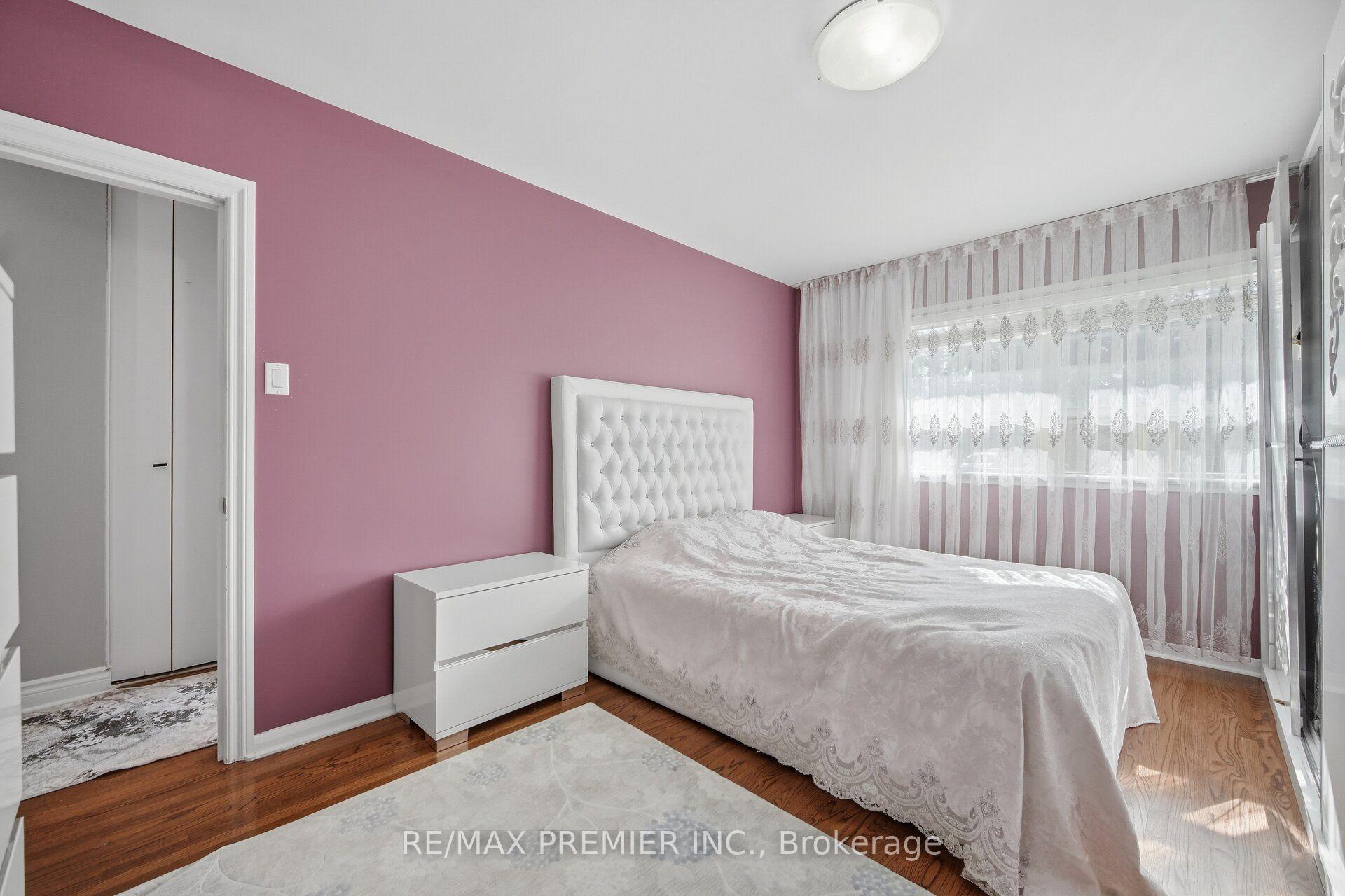 Photo 18 of 91 Wigmore Drive, North York, Victoria Village — HOMEH